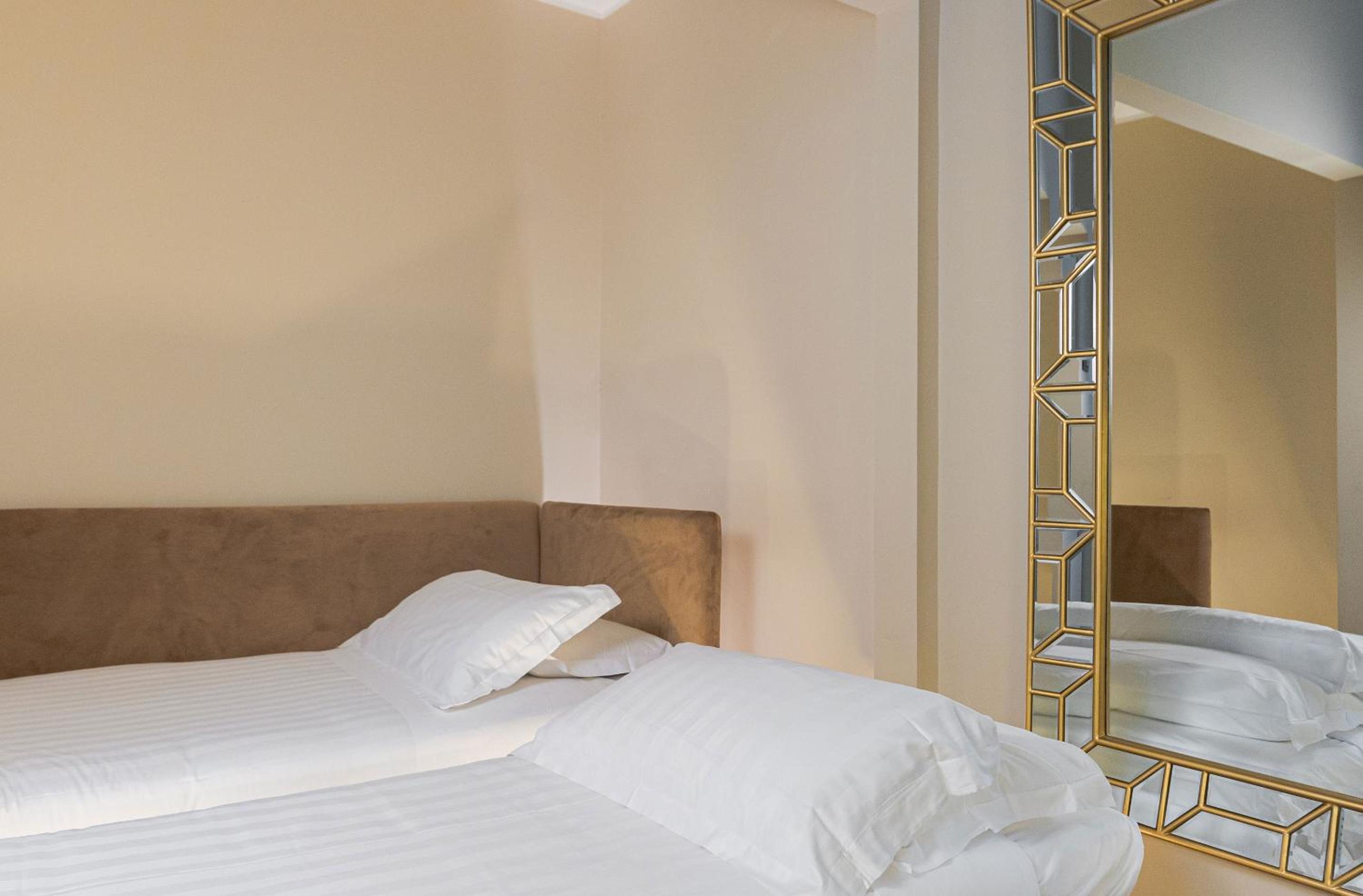 Suite - Photo 6