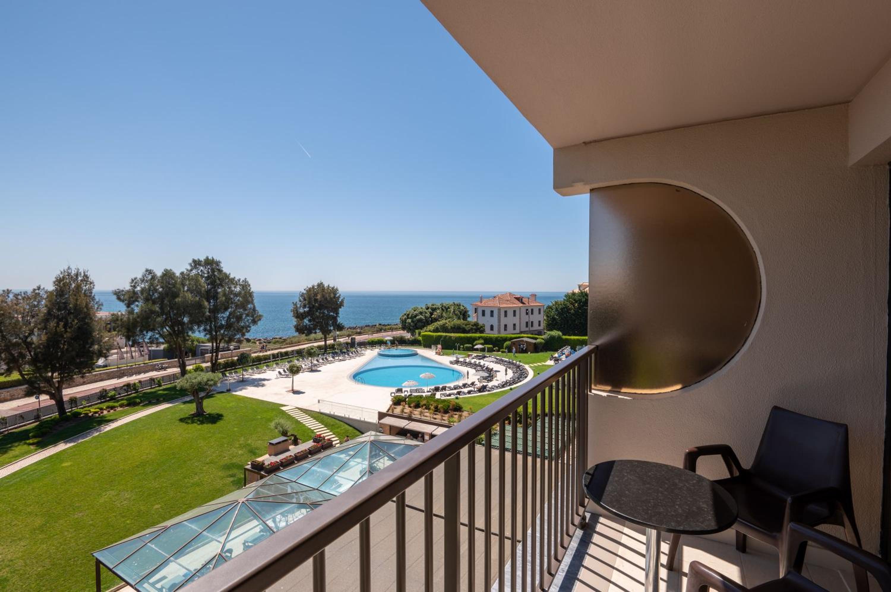 Twin Room with Sea View - Photo 3