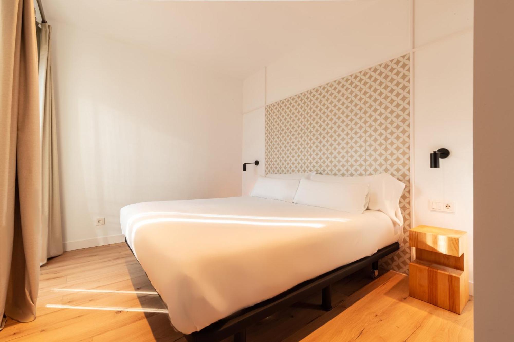 One-Bedroom Apartment with Terrace photo 3
