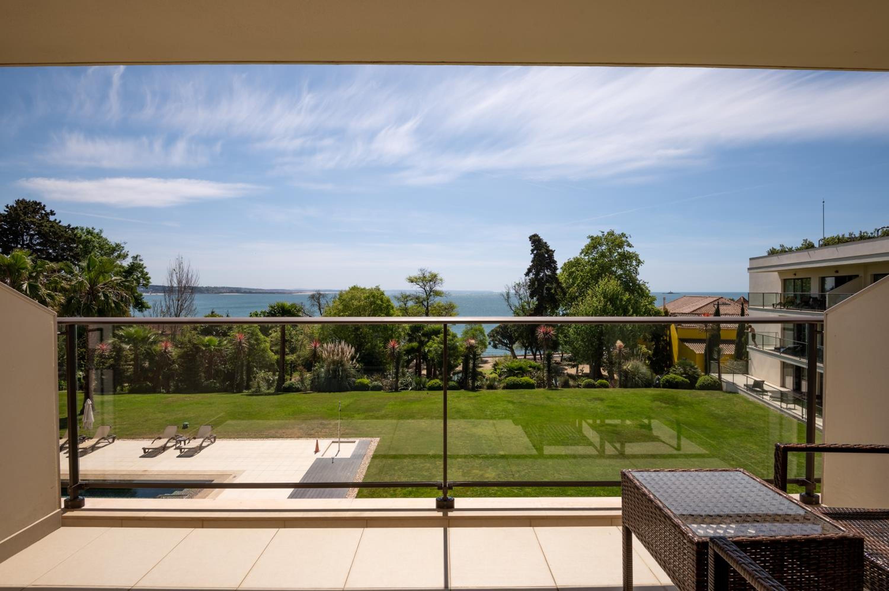 Single Room with Pool View photo 2