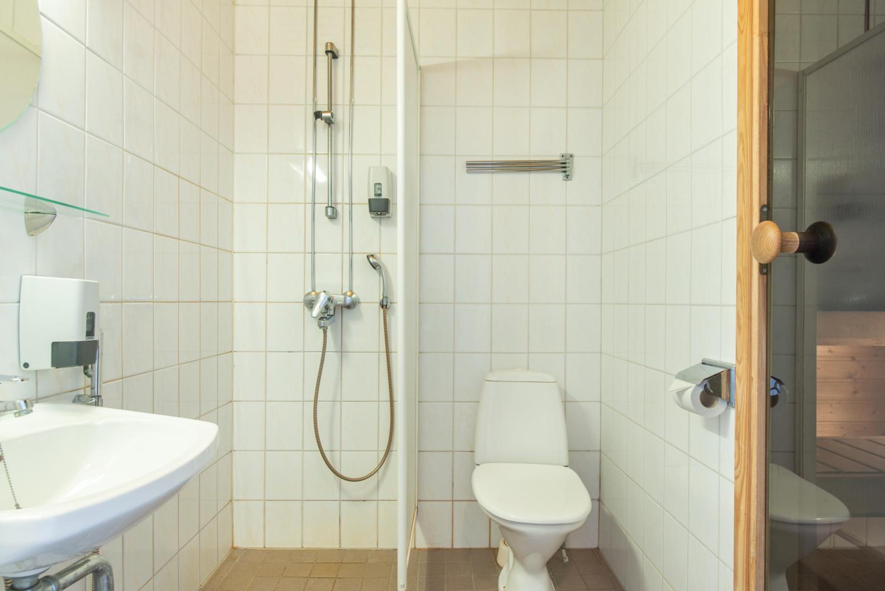 Two-Bedroom Apartment with Sea View - Photo 11