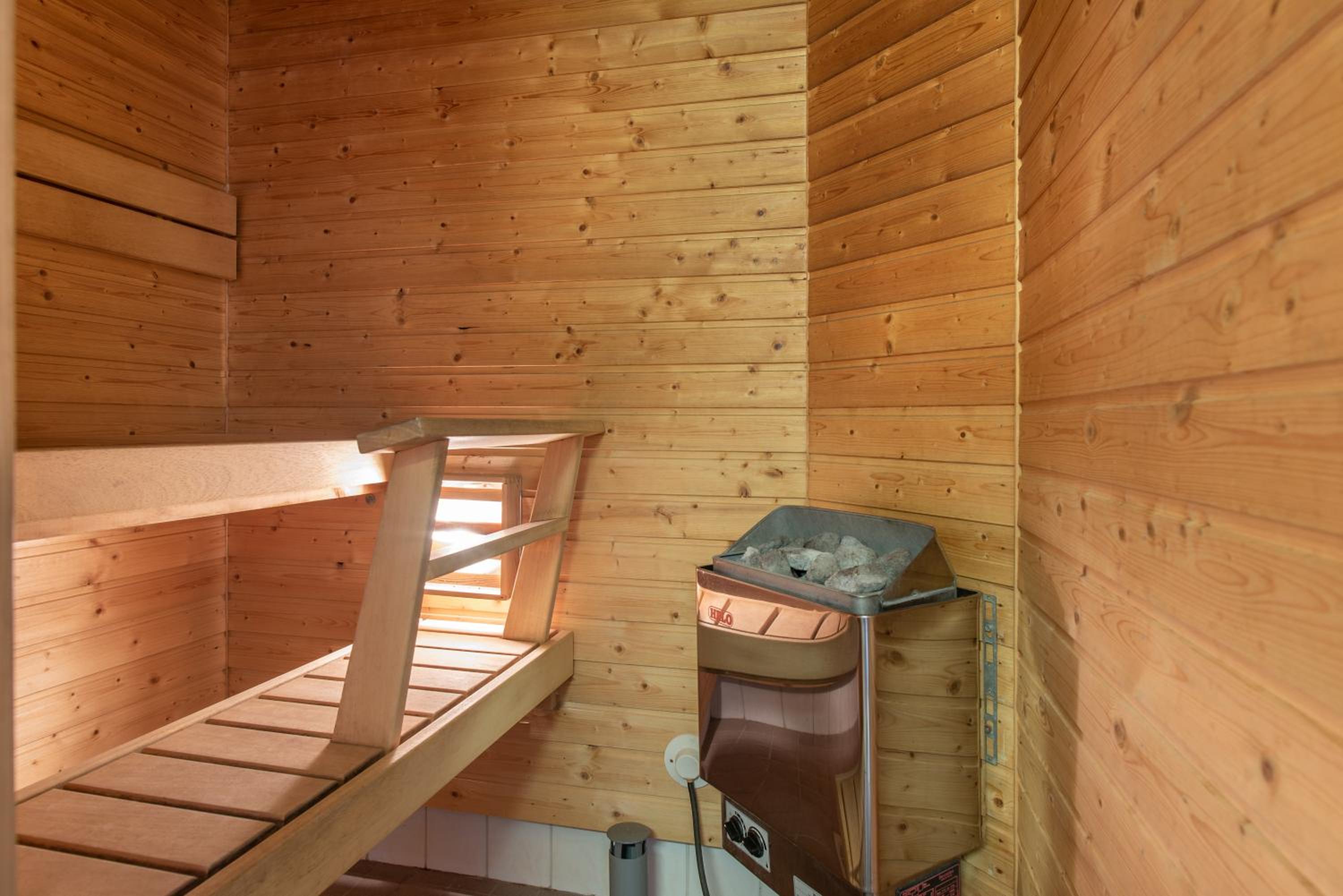 Two-Bedroom Apartment with Sea View - Photo 2