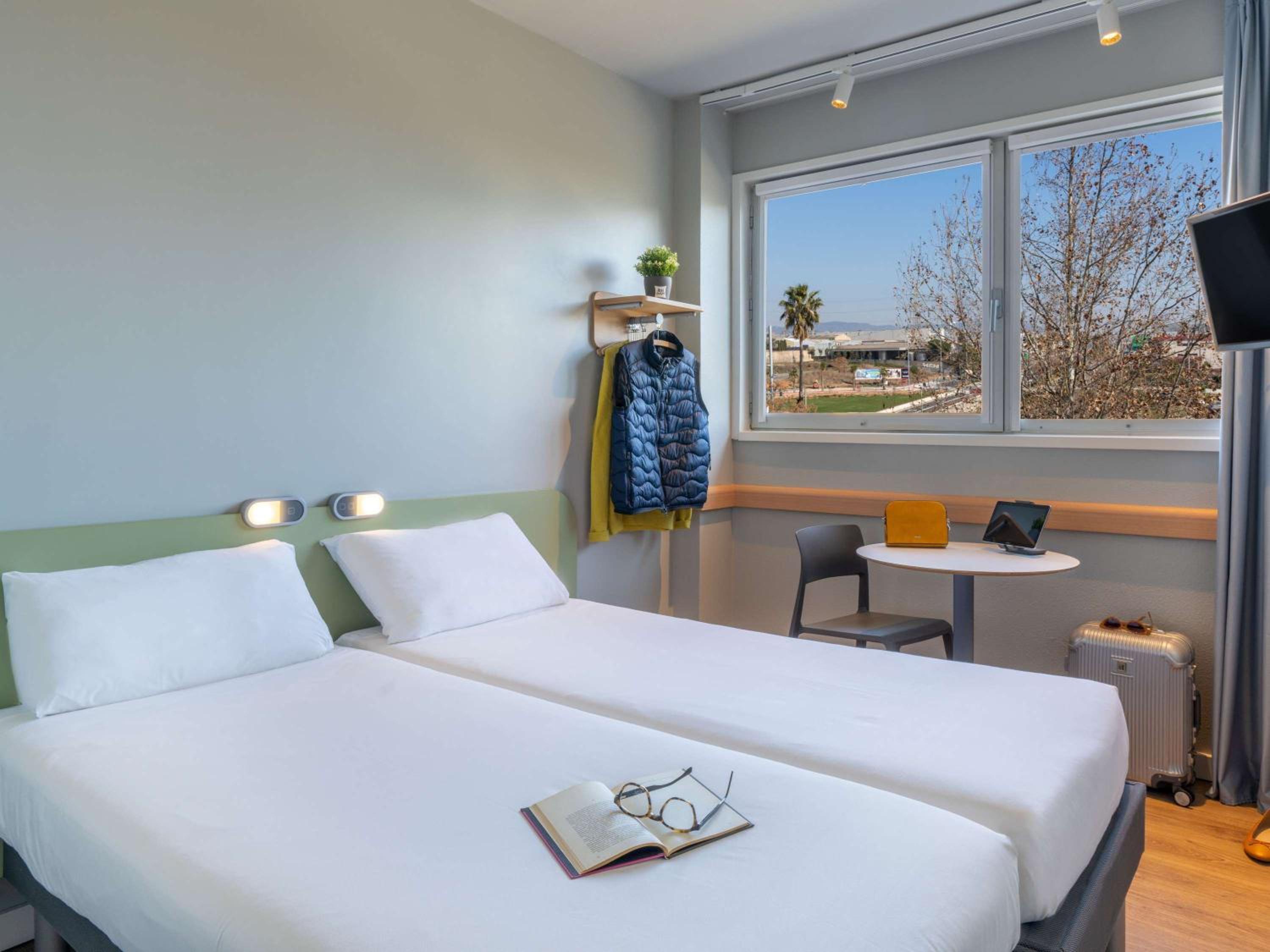 Superior Twin Room - Photo 1