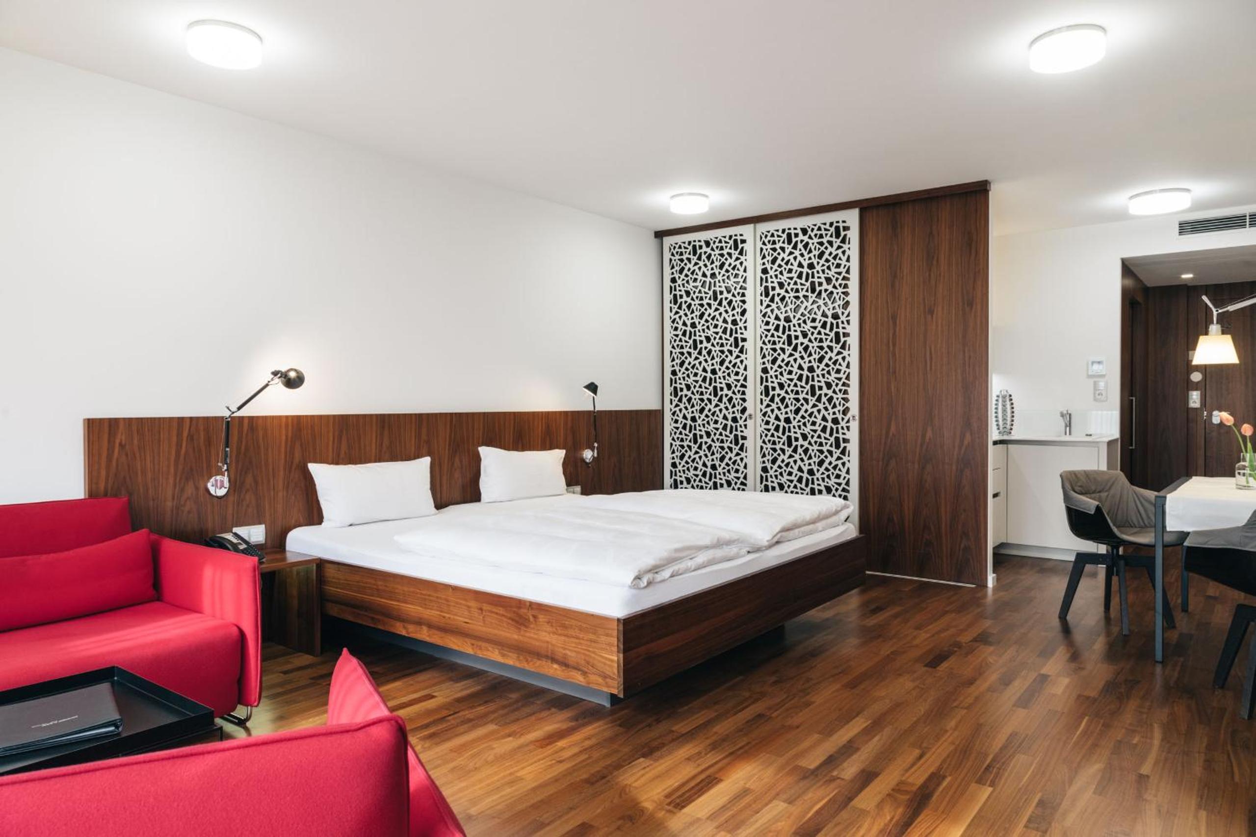 Double room in apartment house photo 3