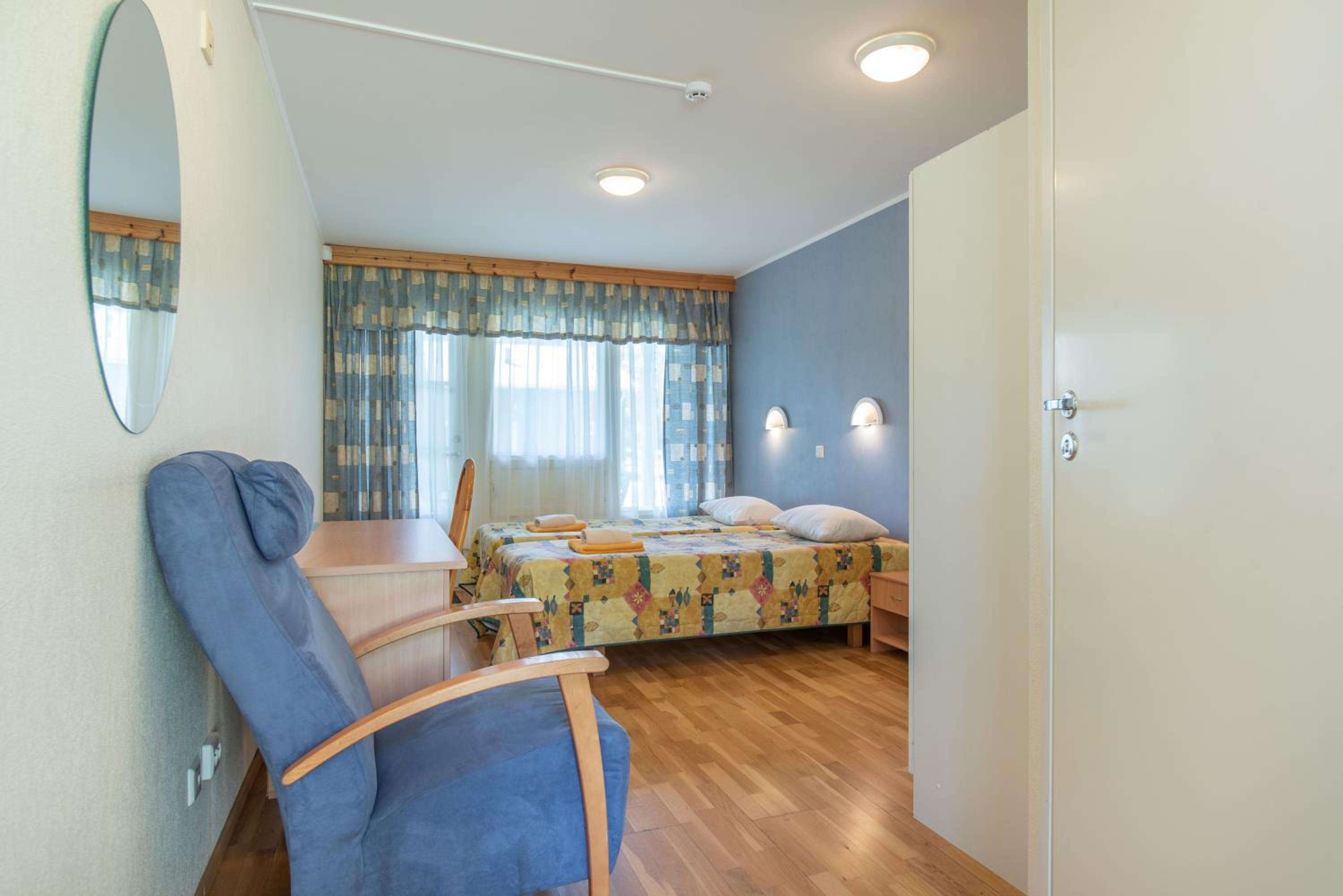 Double or Twin Room with Terrace - Photo 2