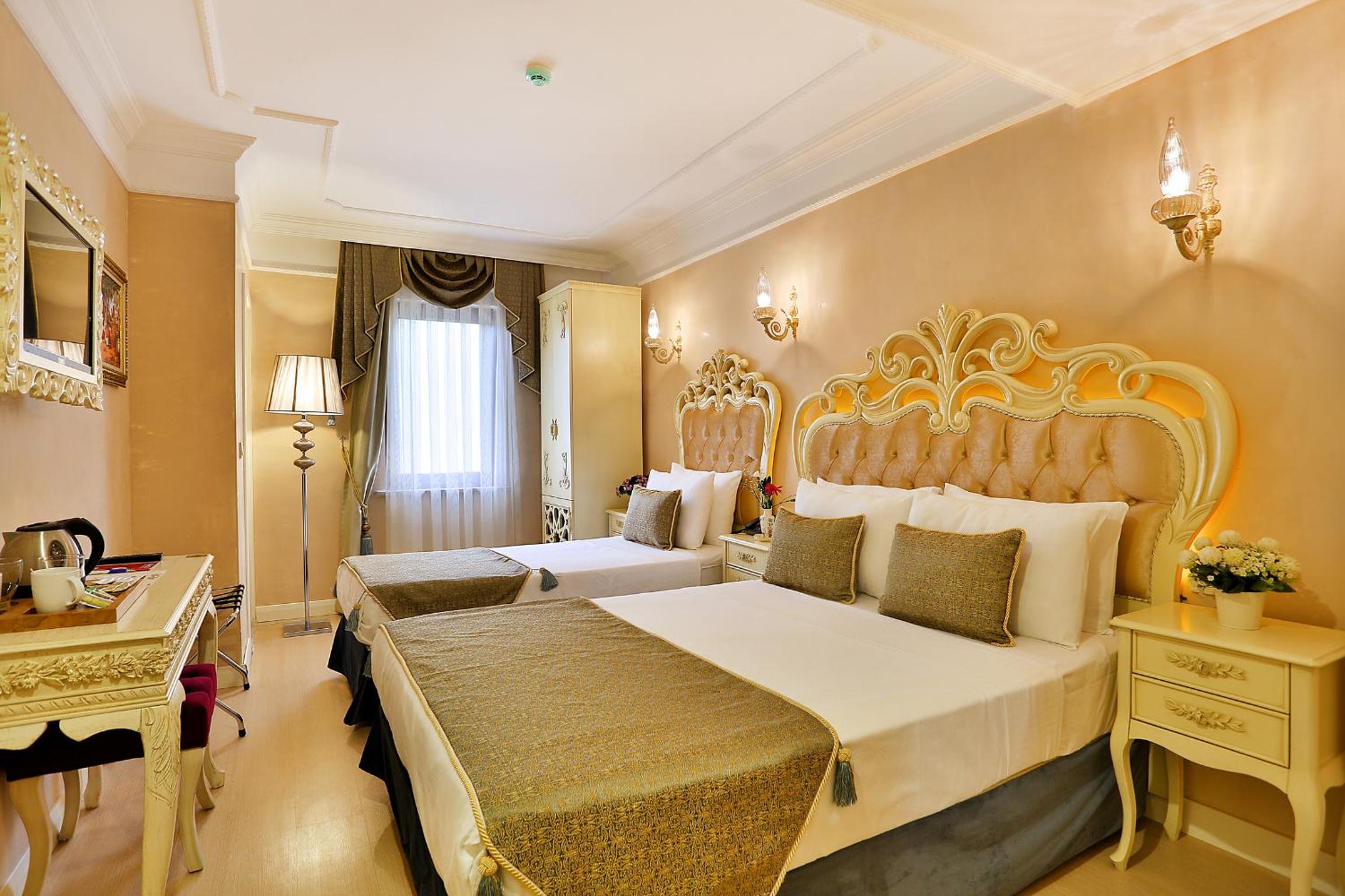 Superior Triple Room photo 3