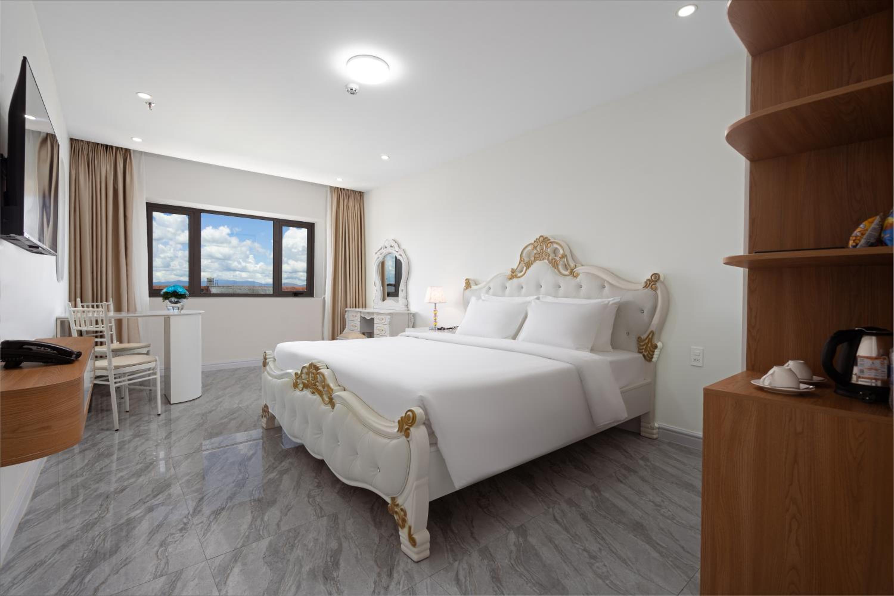 Deluxe Junior Suite