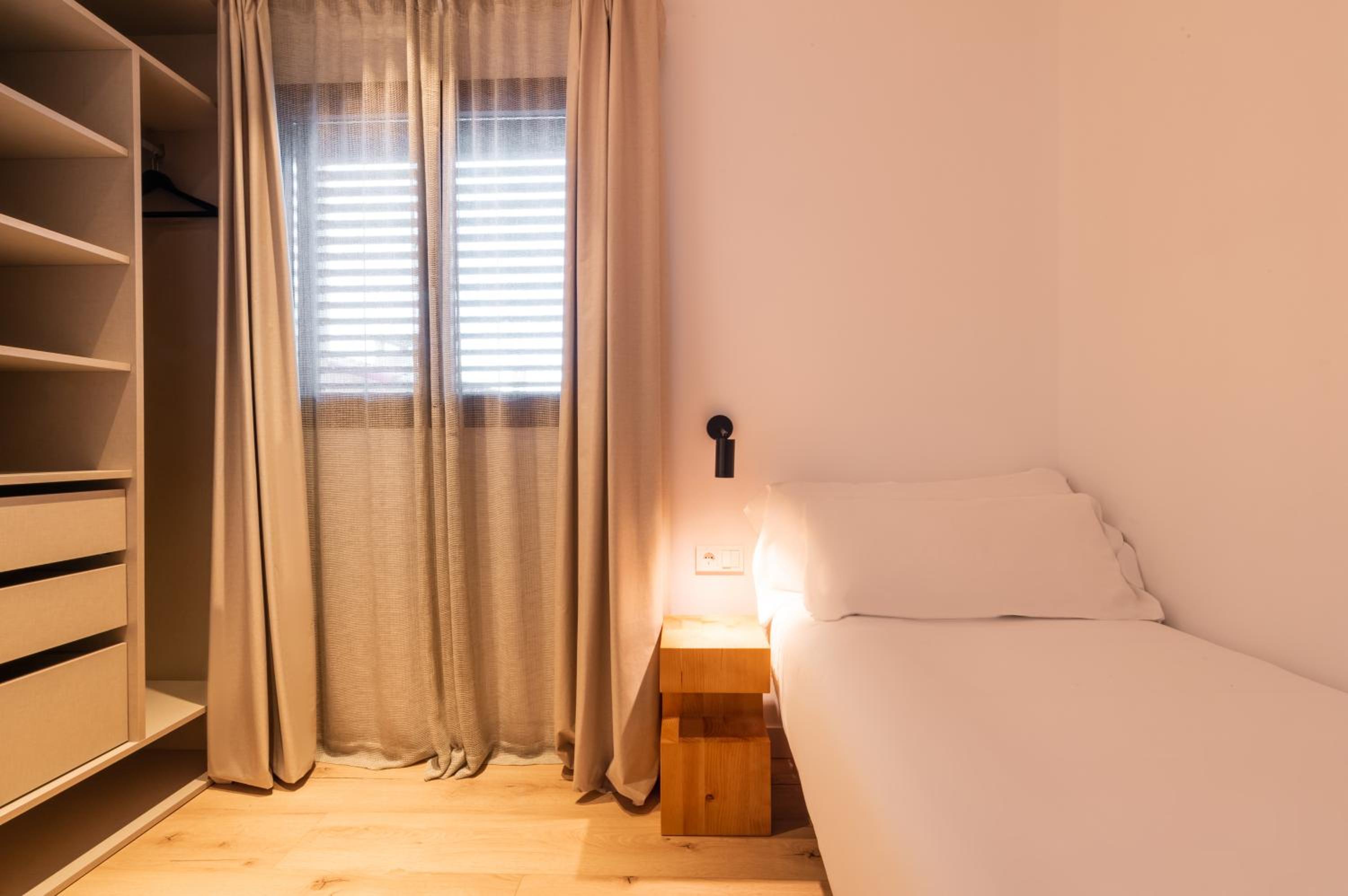 Two-Bedroom Apartment with Sea View photo 2