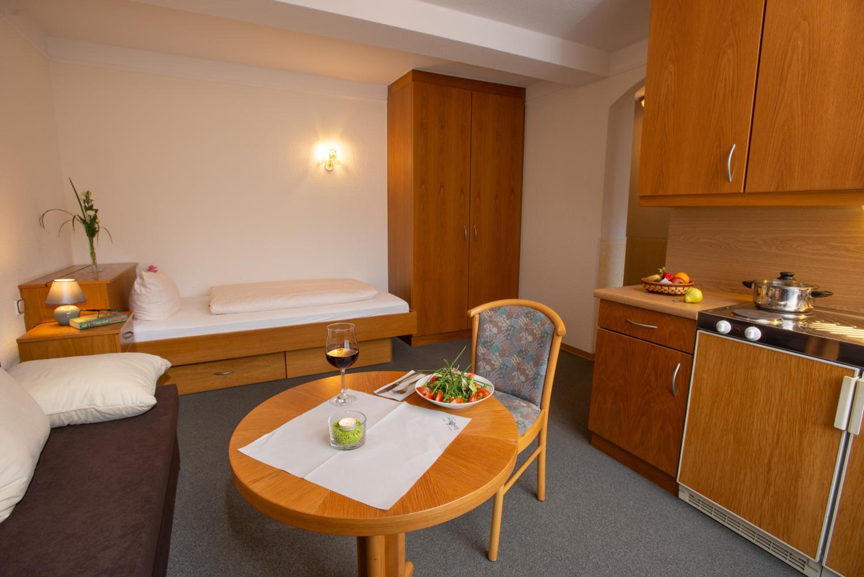 Large Single Room photo 1