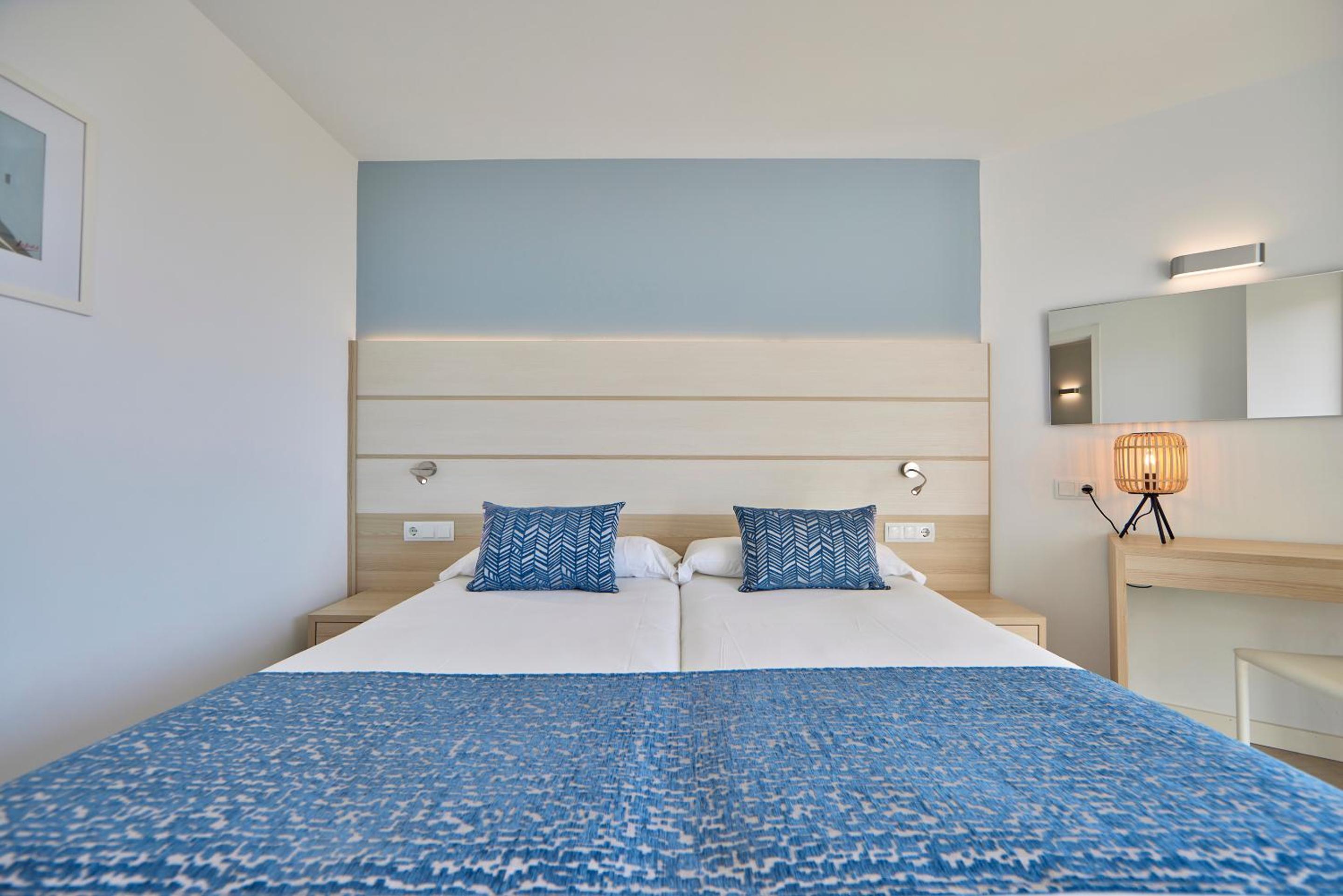 Junior Suite with Balcony