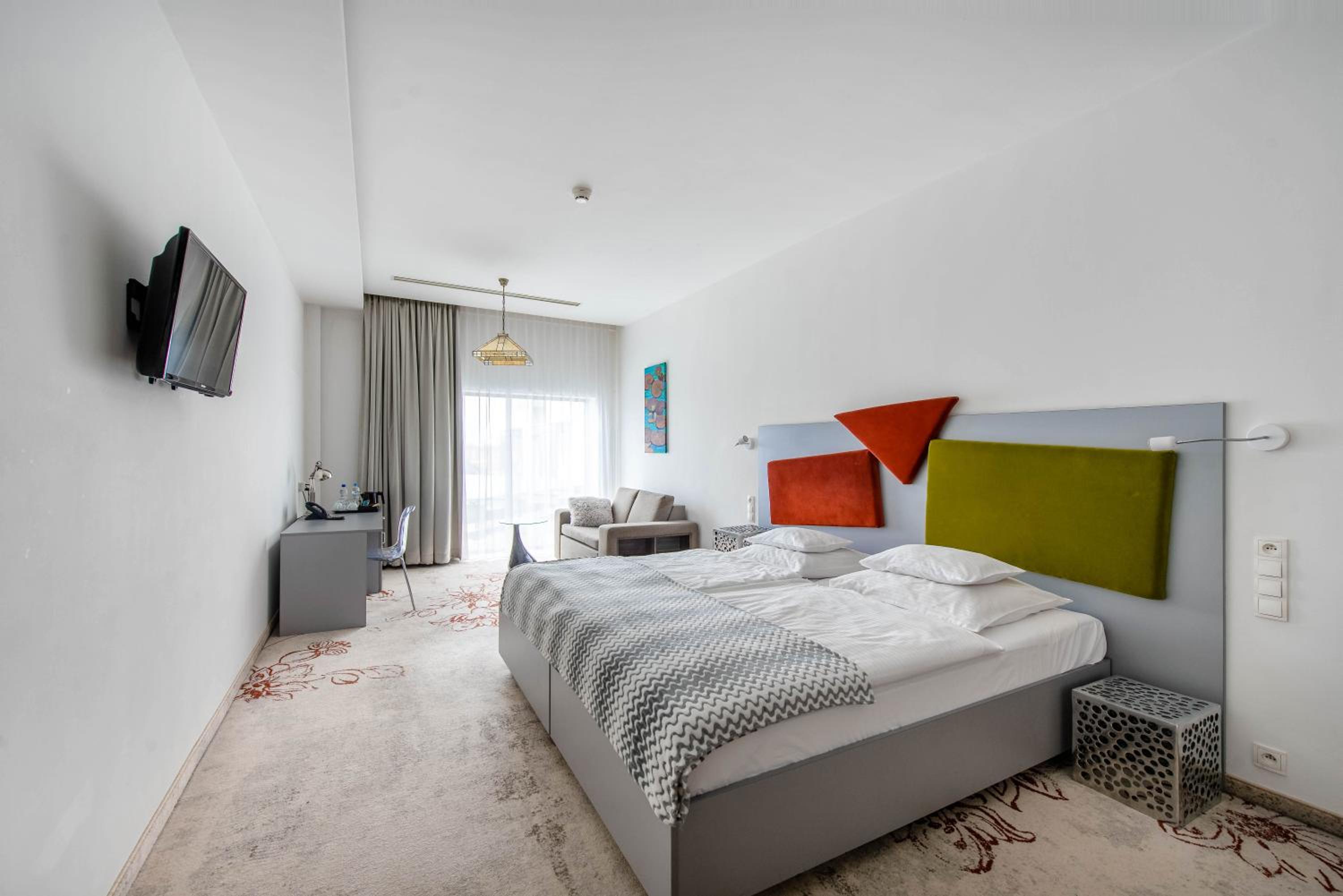 Double or Twin Standard Room for Single Use photo 1