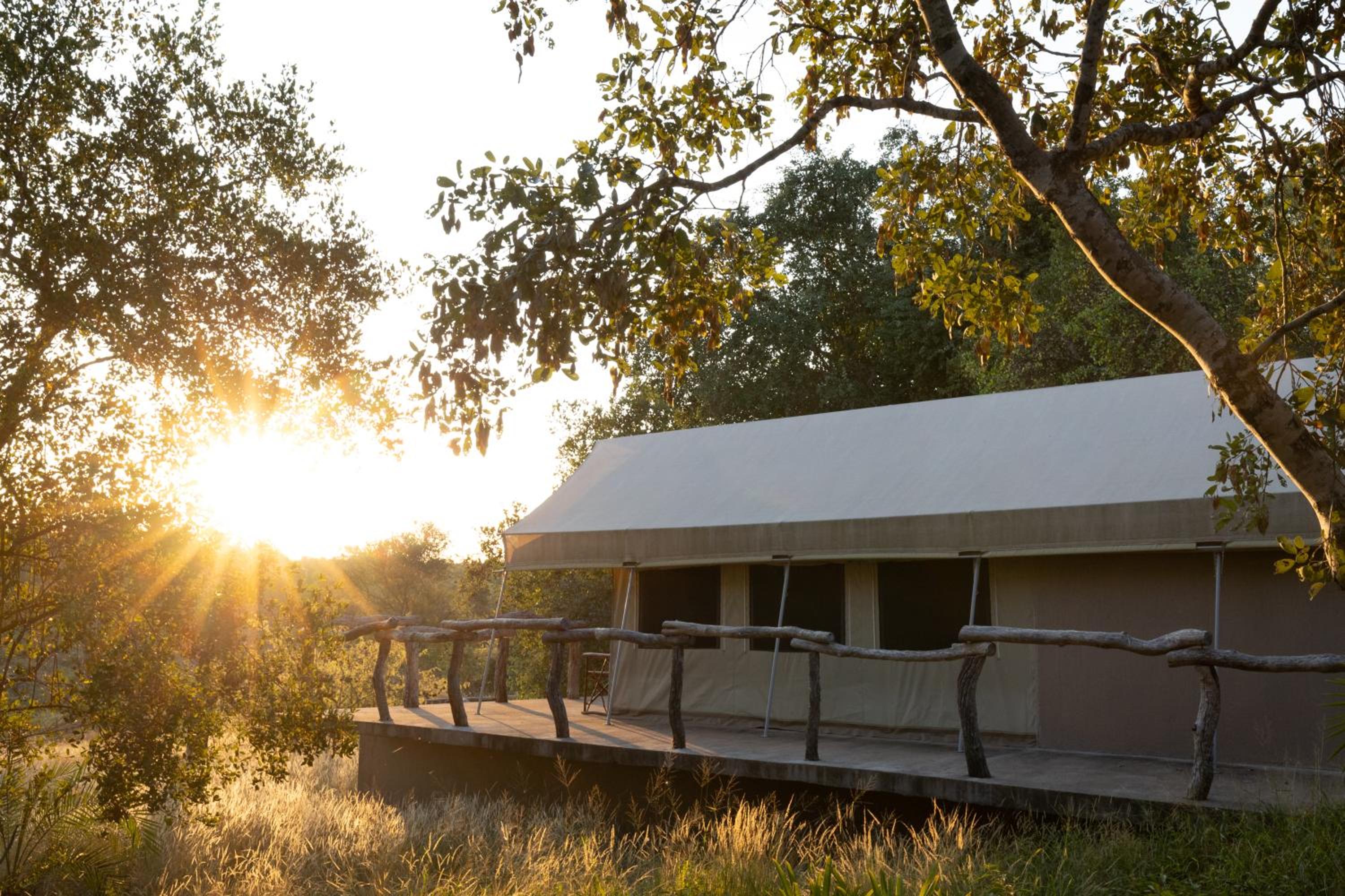 Tent - Photo 8
