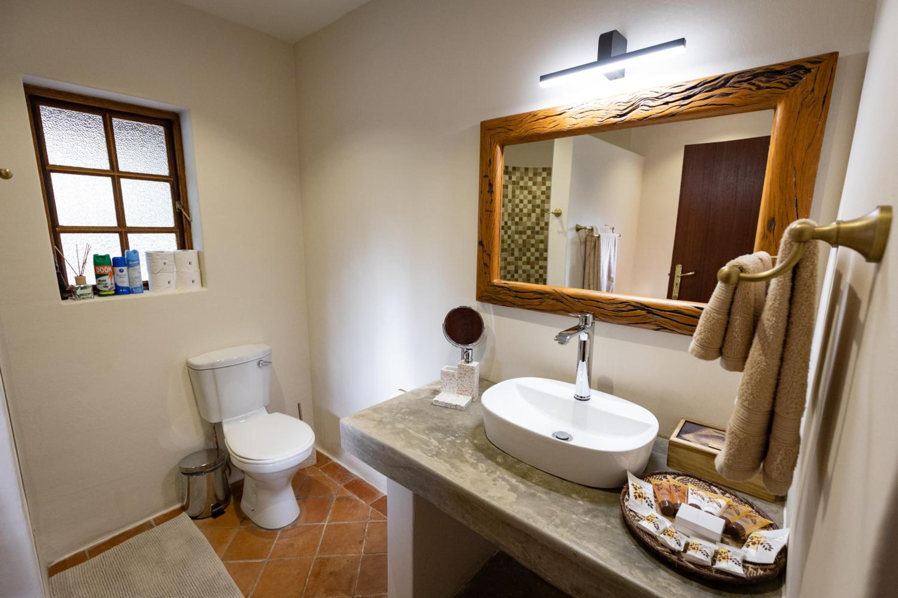 Two-Bedroom Villa - Photo 12