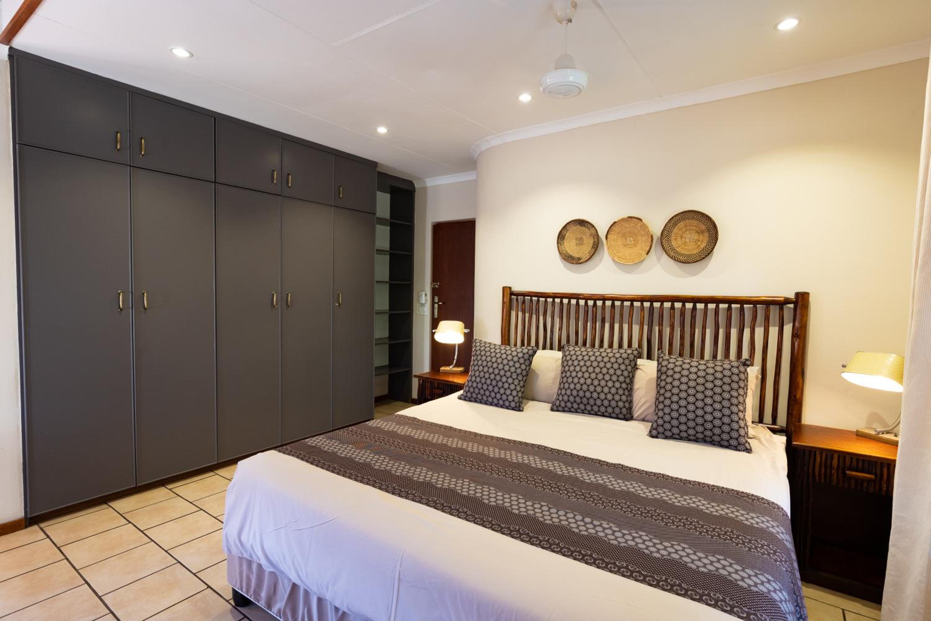 King Room - Photo 8