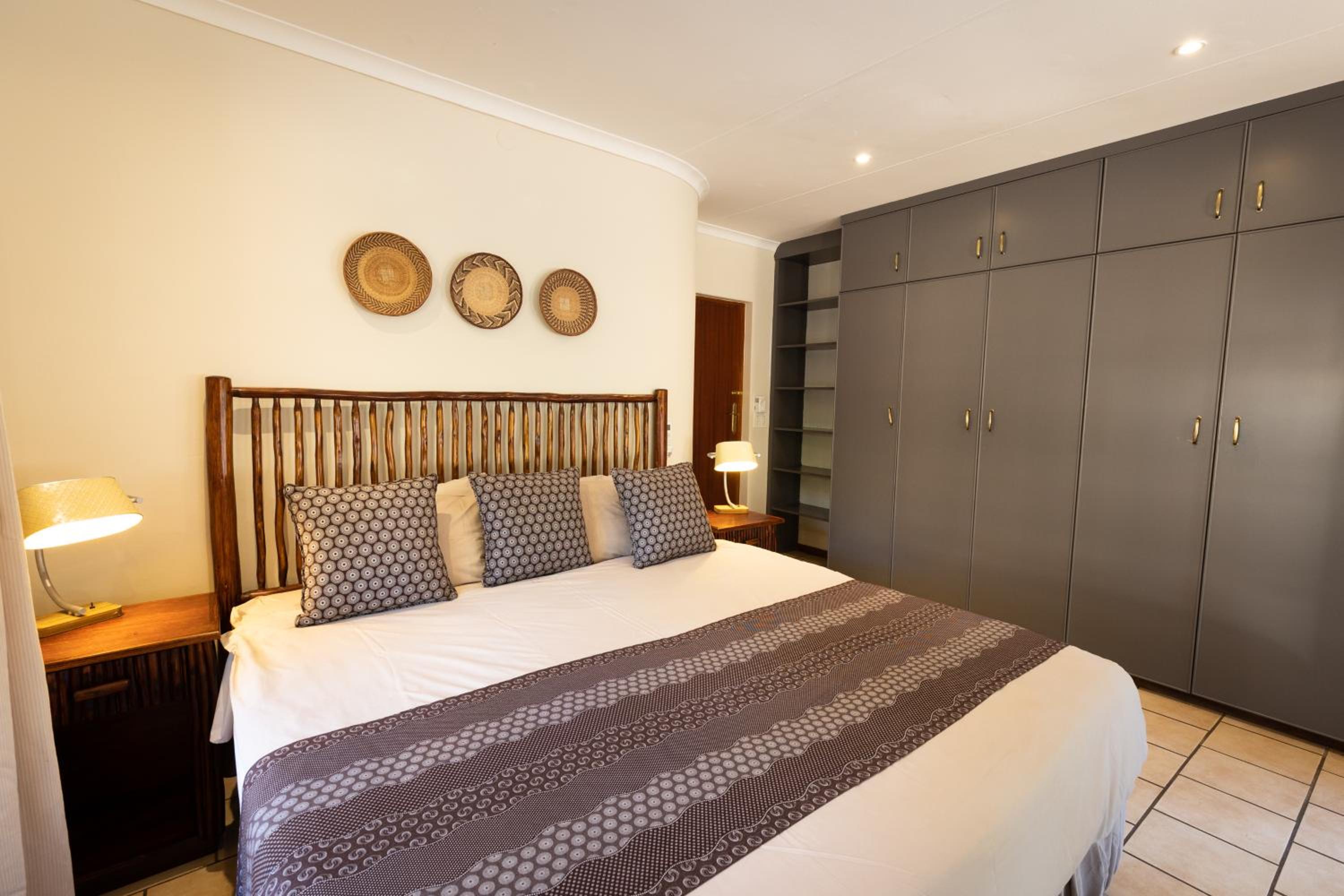 King Room - Photo 10