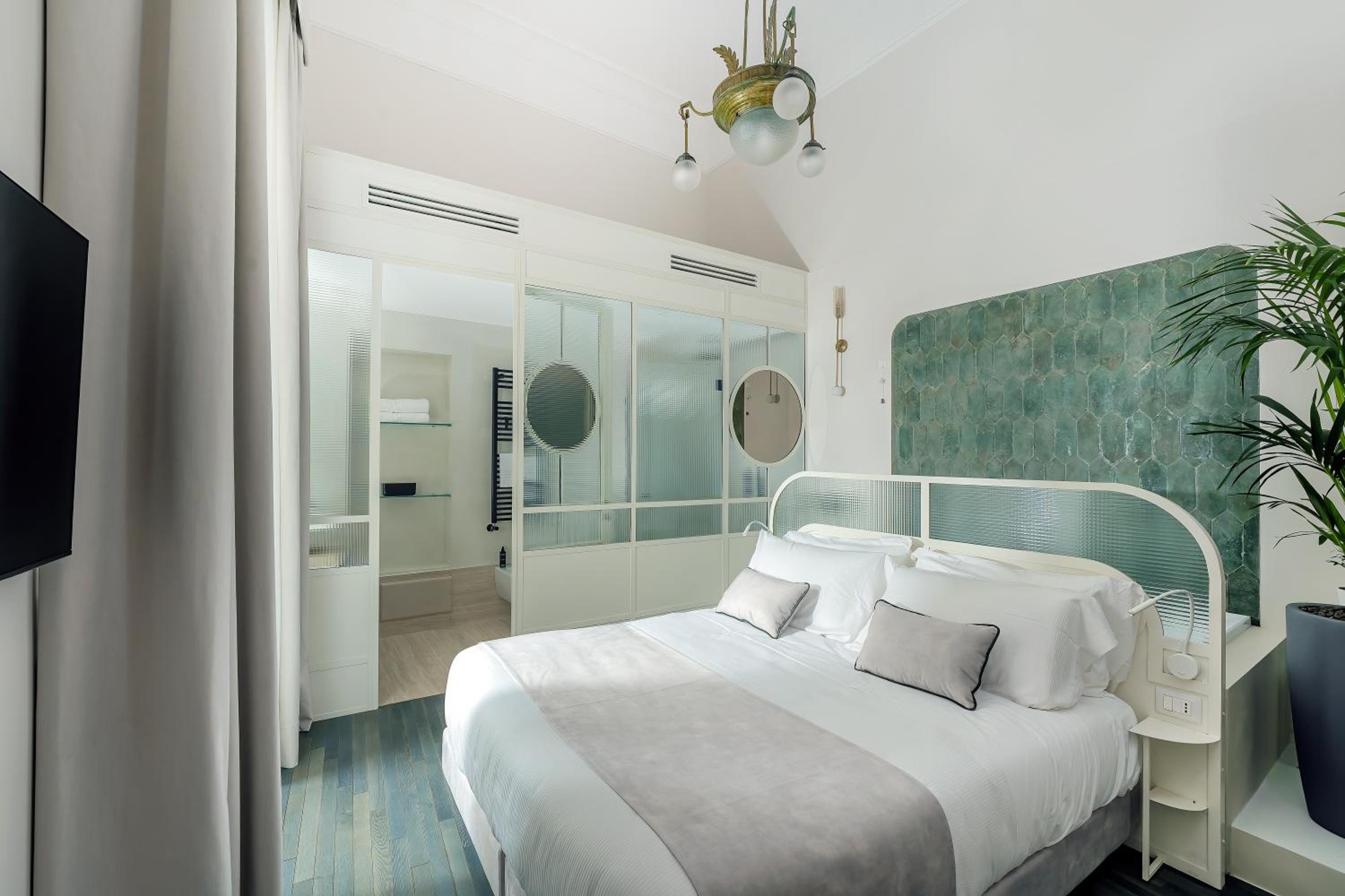 Double Room with Spa Bath