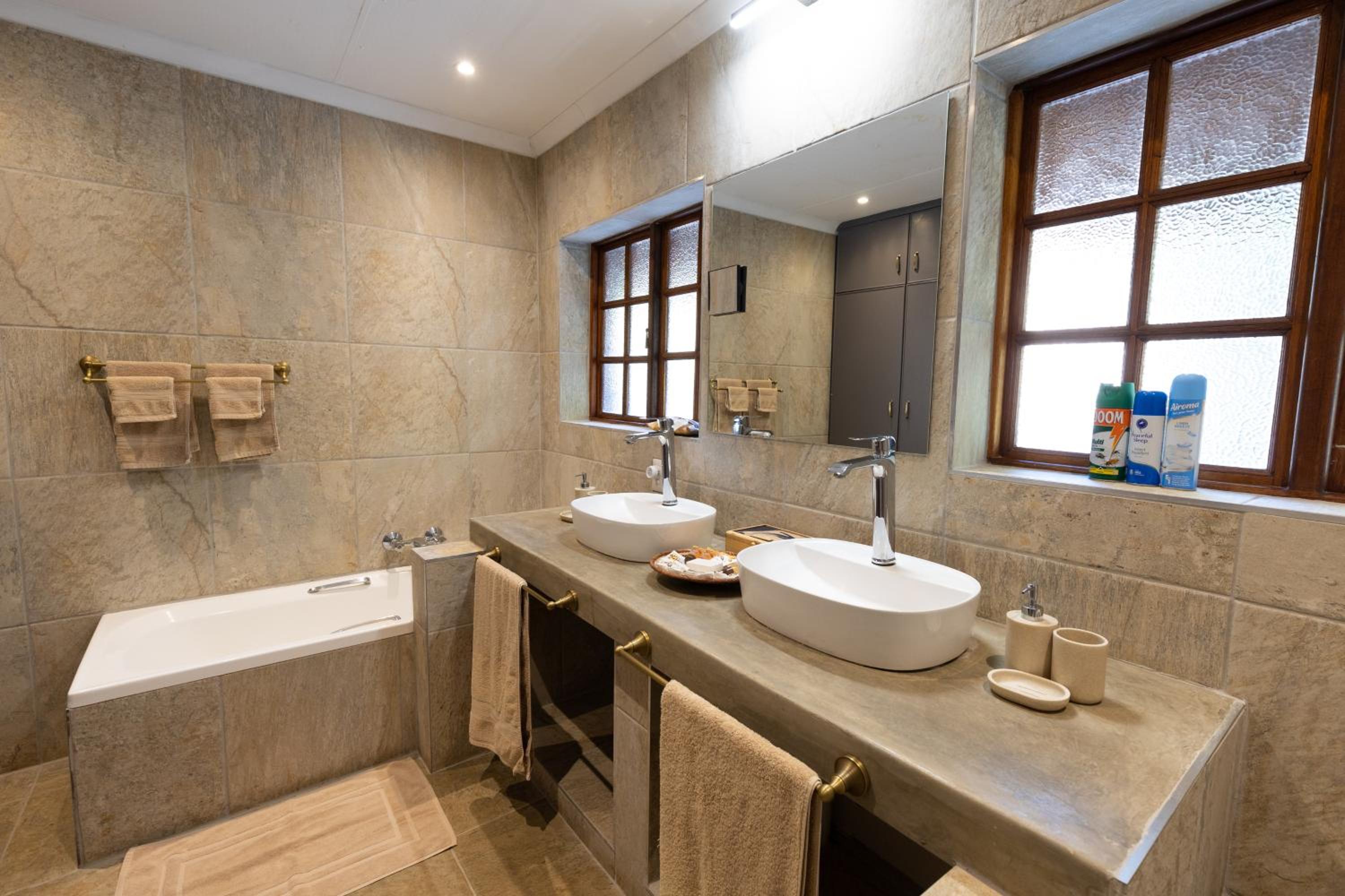 King Room - Photo 16