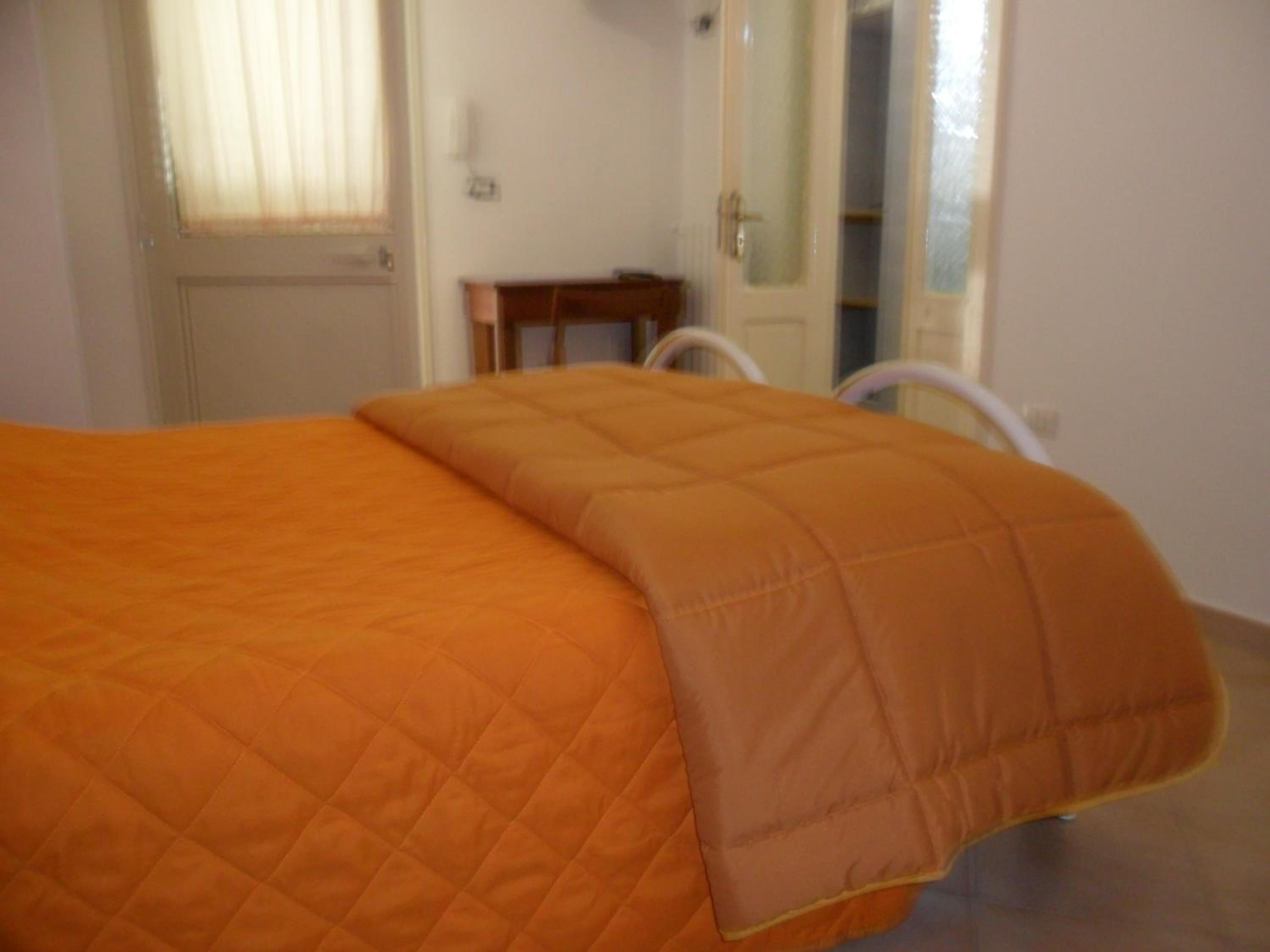 Triple Room with Private Bathroom and External Stovetop photo 1