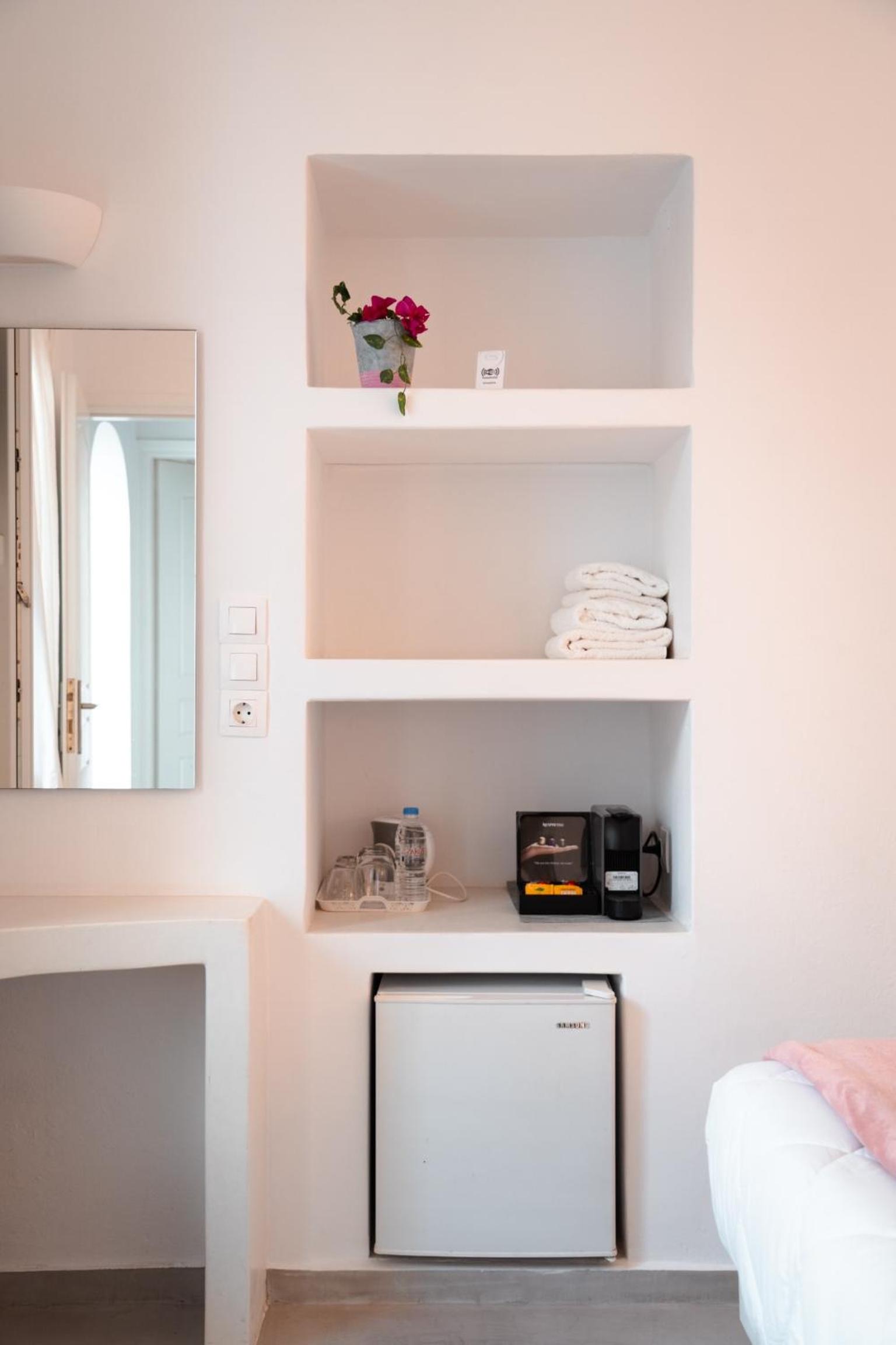 Standard Double or Twin Room - Photo 14