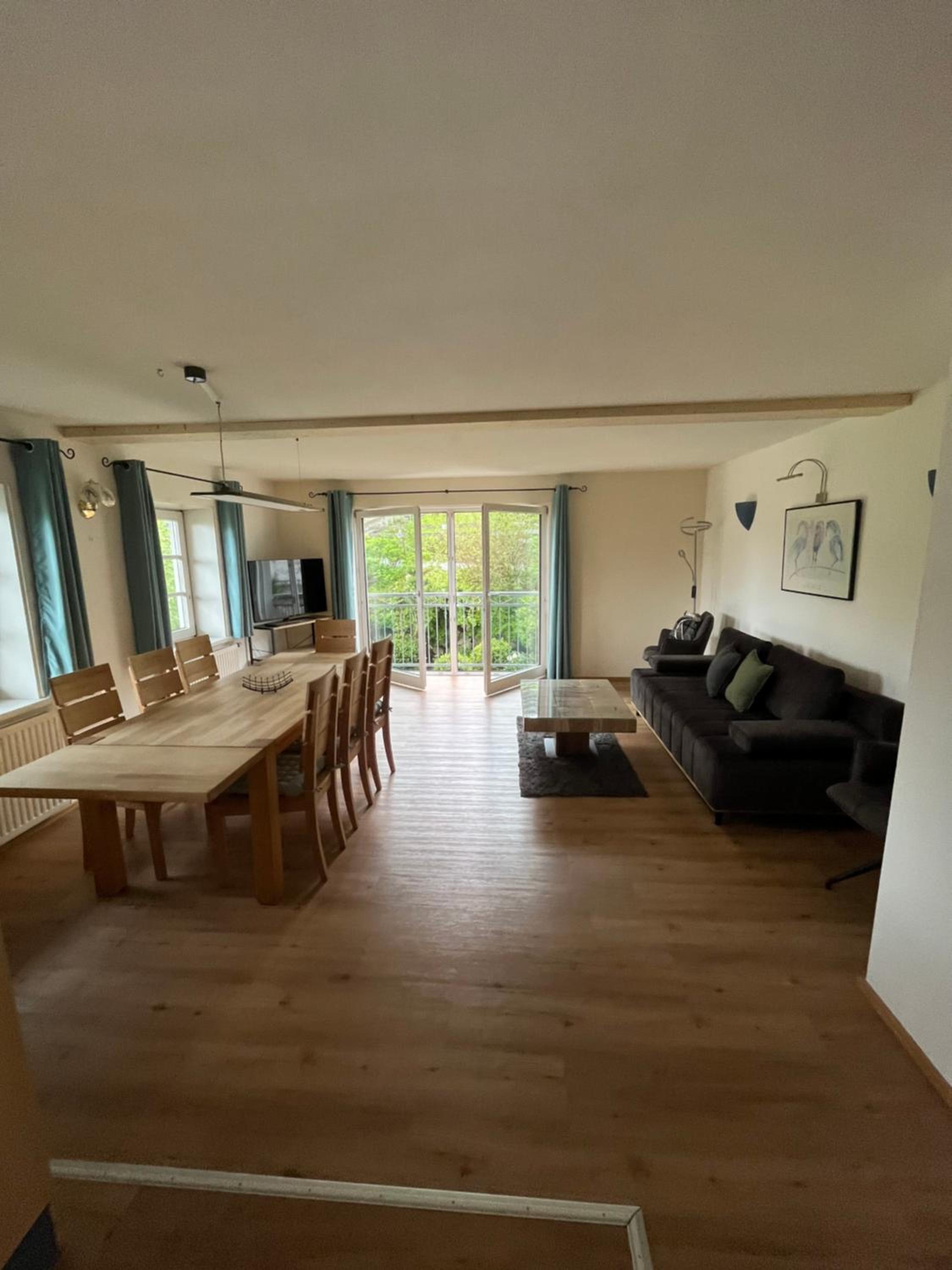 Apartment with Mountain View photo 1