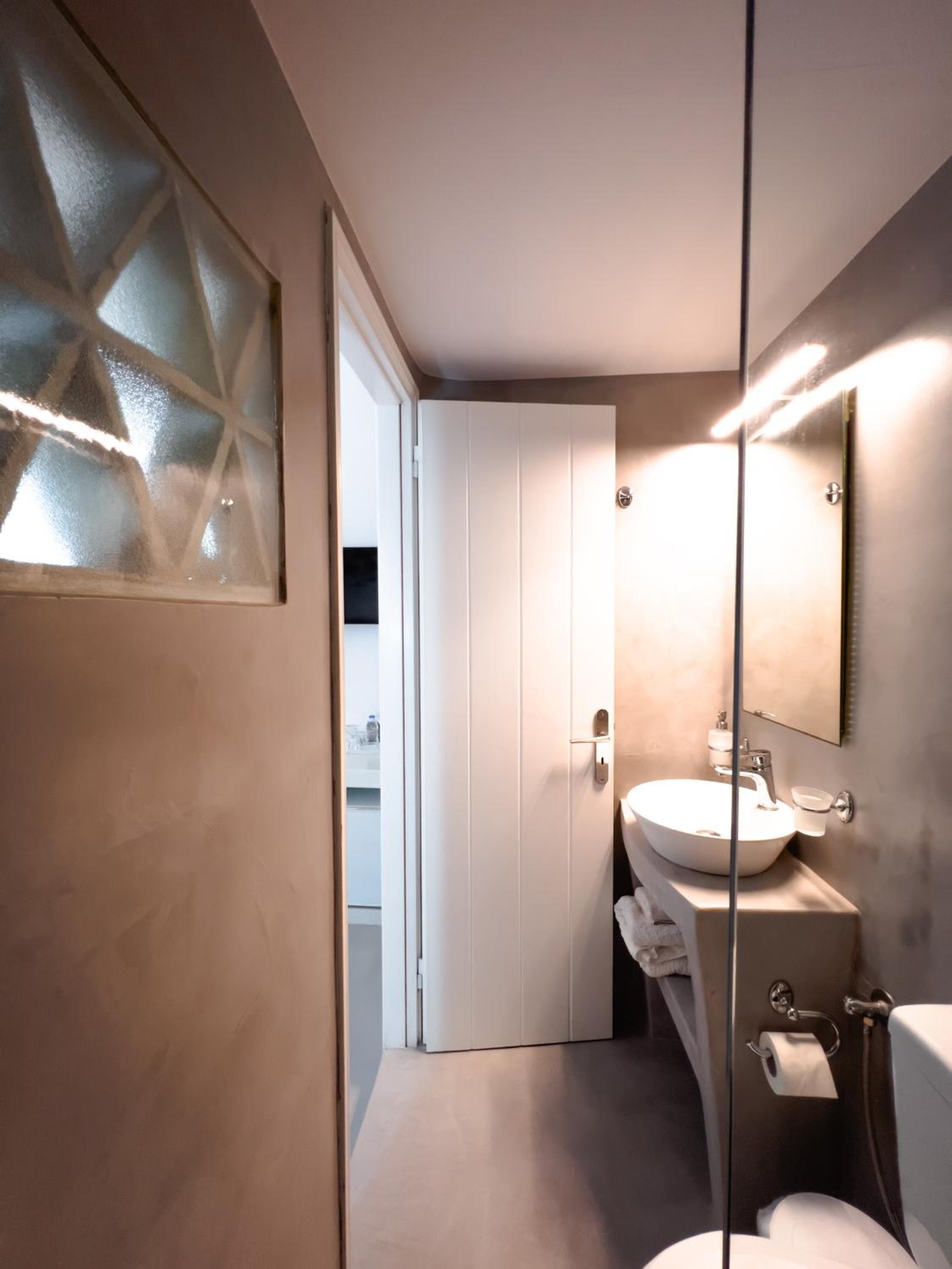 Standard Double or Twin Room - Photo 29