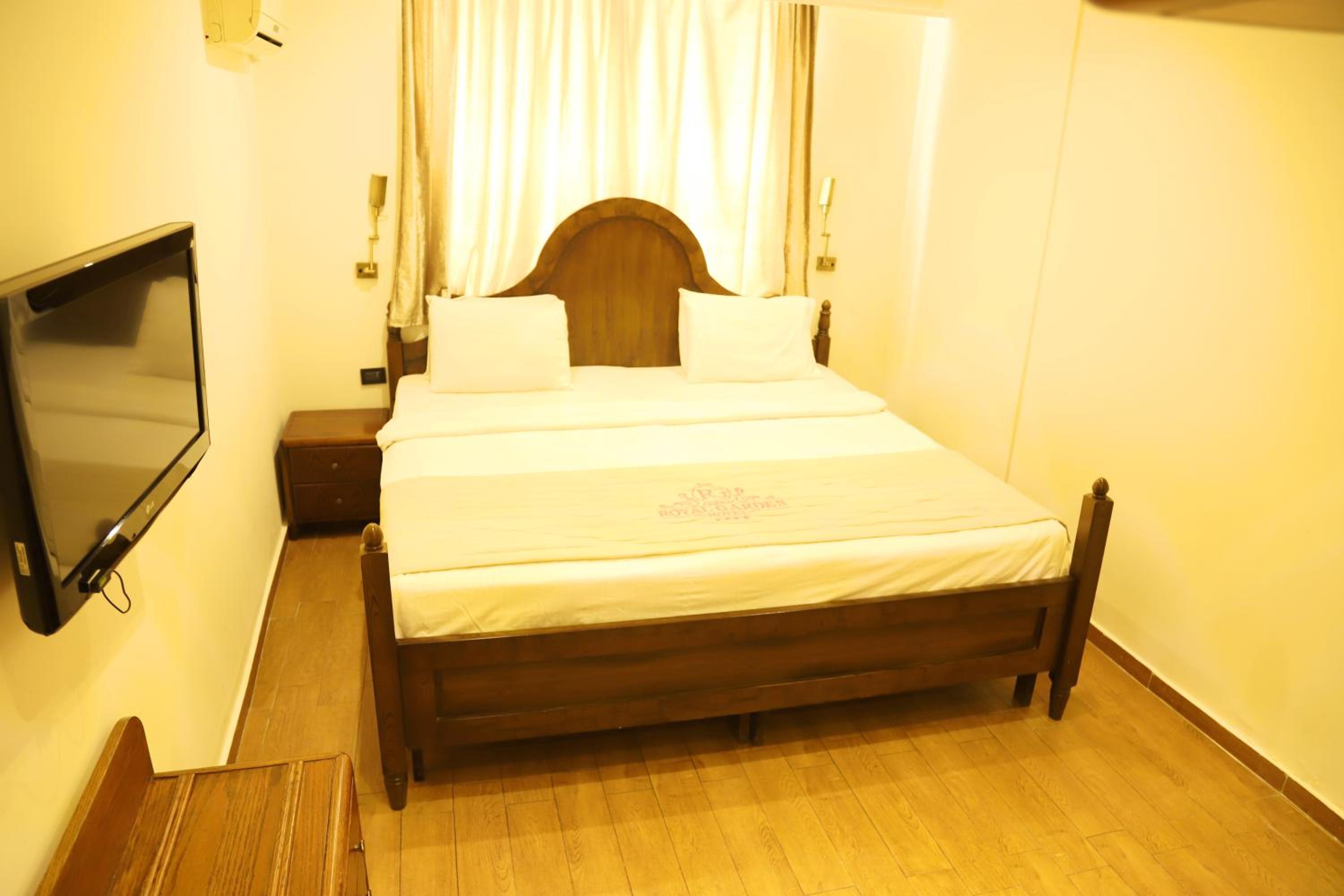 Executive Suite photo 2