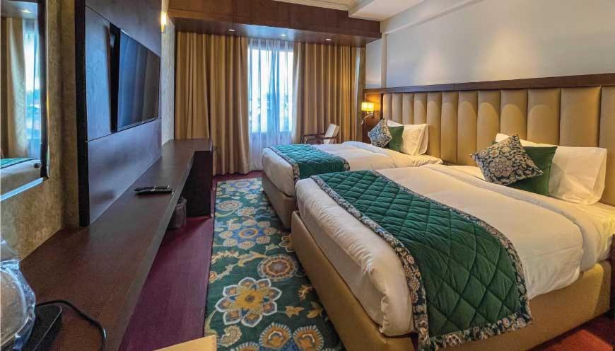Deluxe Room - Photo 7