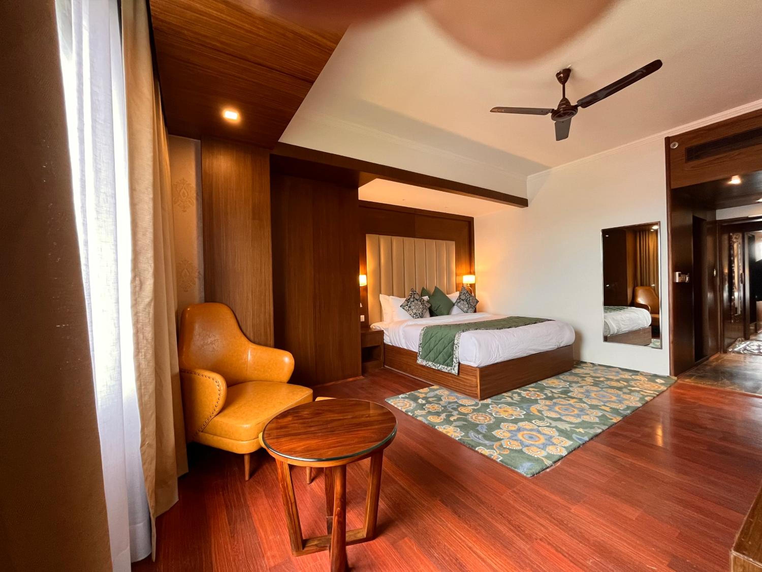 Junior Suite - Photo 8
