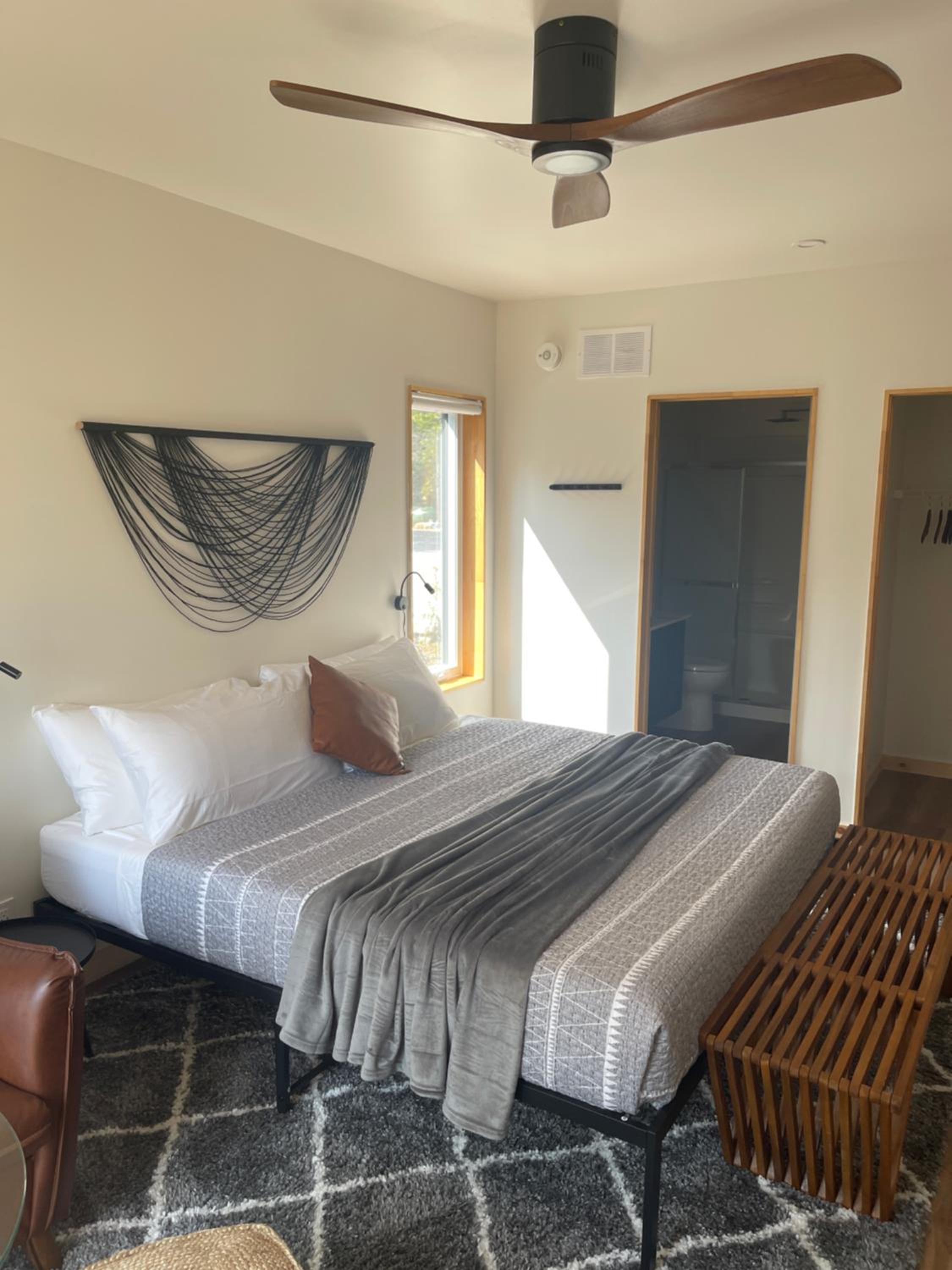 King Room with Balcony photo 1