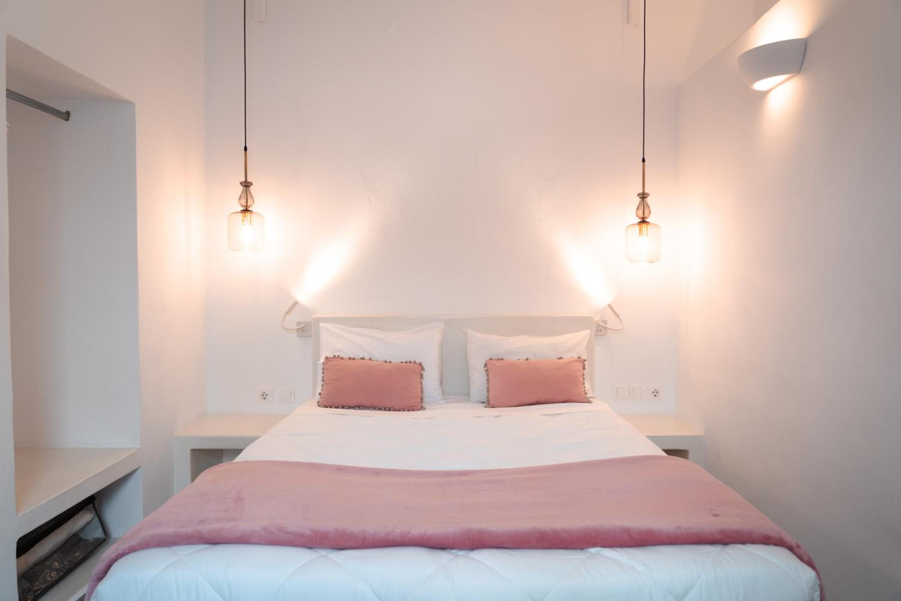 Standard Double or Twin Room - Photo 15