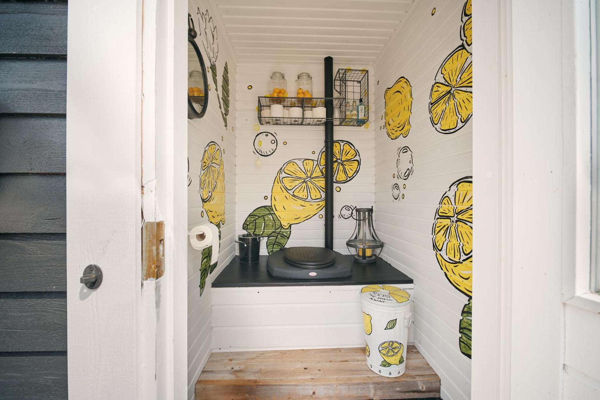 Mobile Home photo 2