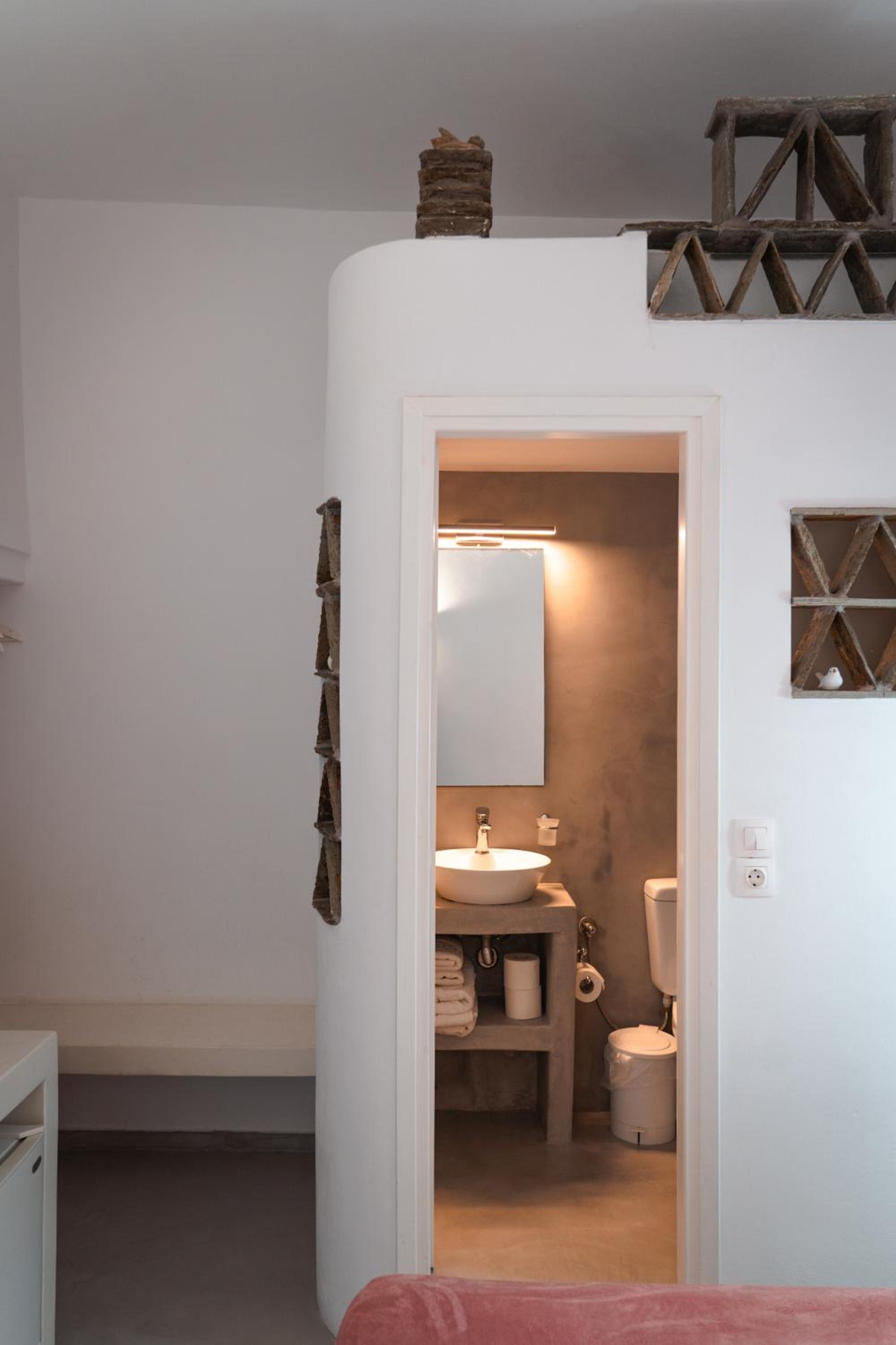 Standard Double or Twin Room - Photo 28