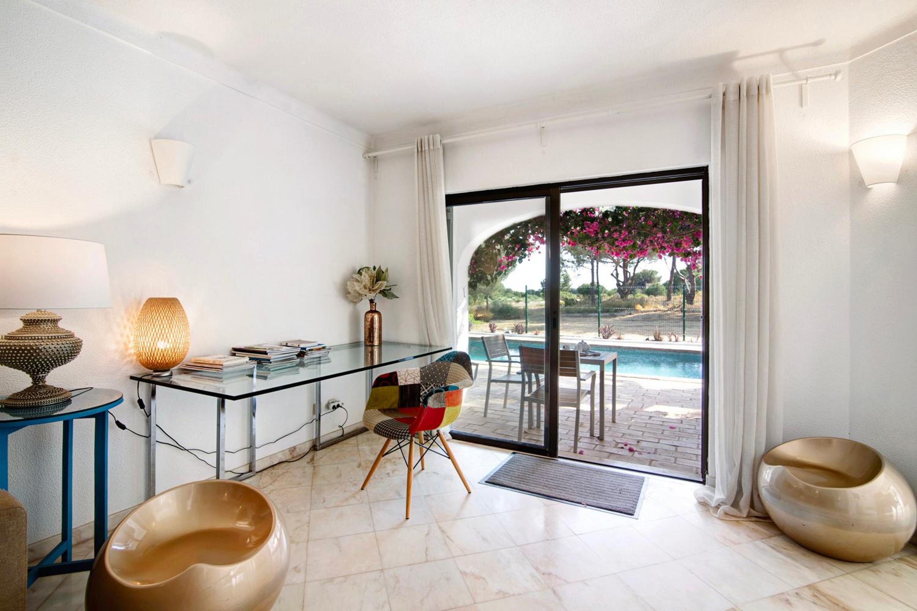 Villa photo 2