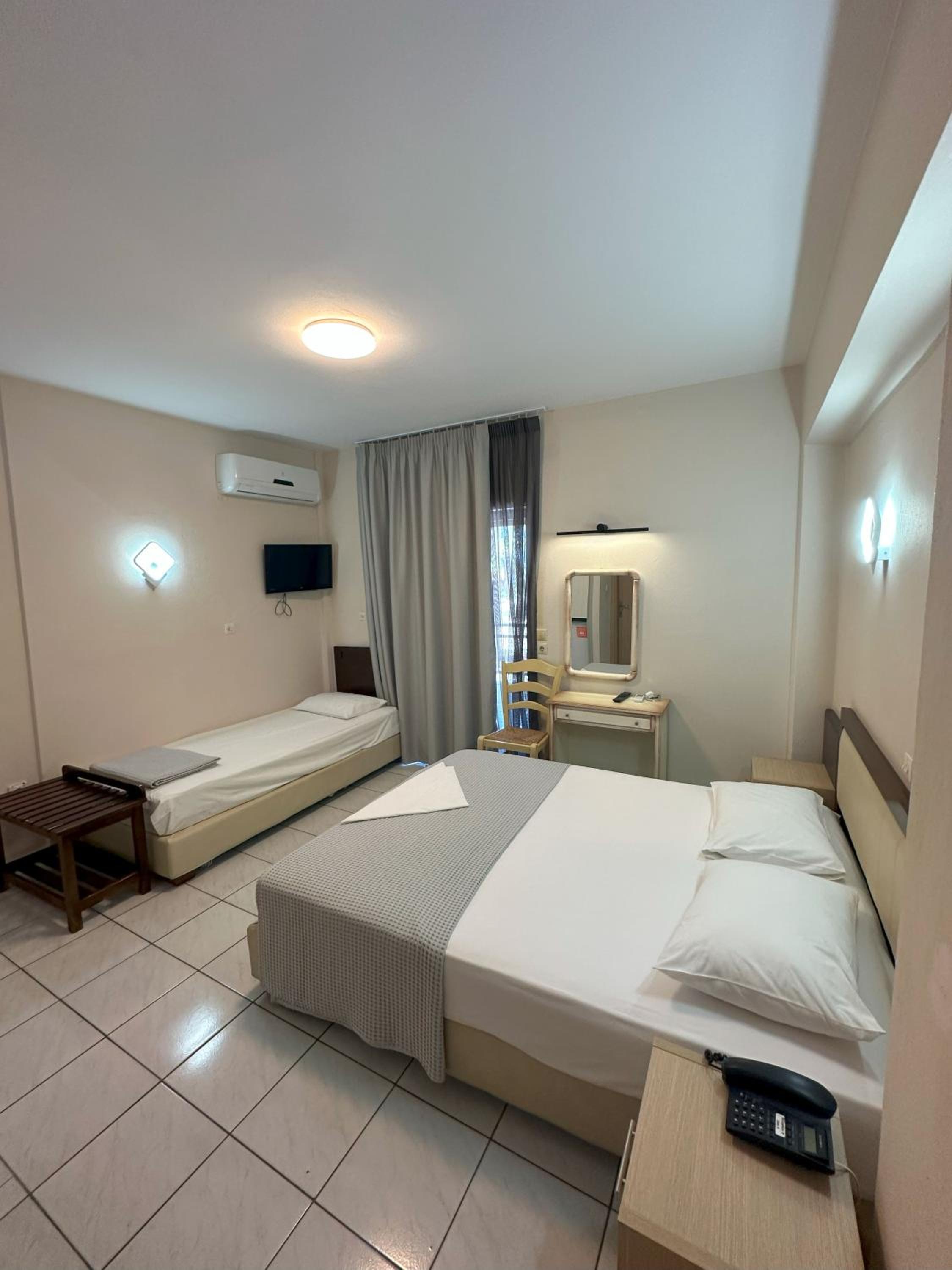 Triple Room with Sea View photo 1