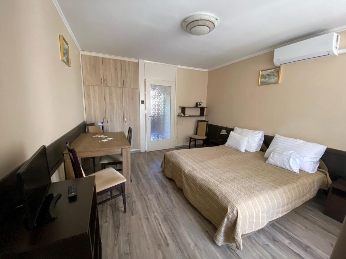Family Apartment (2 Adults + 2 Children) photo 2