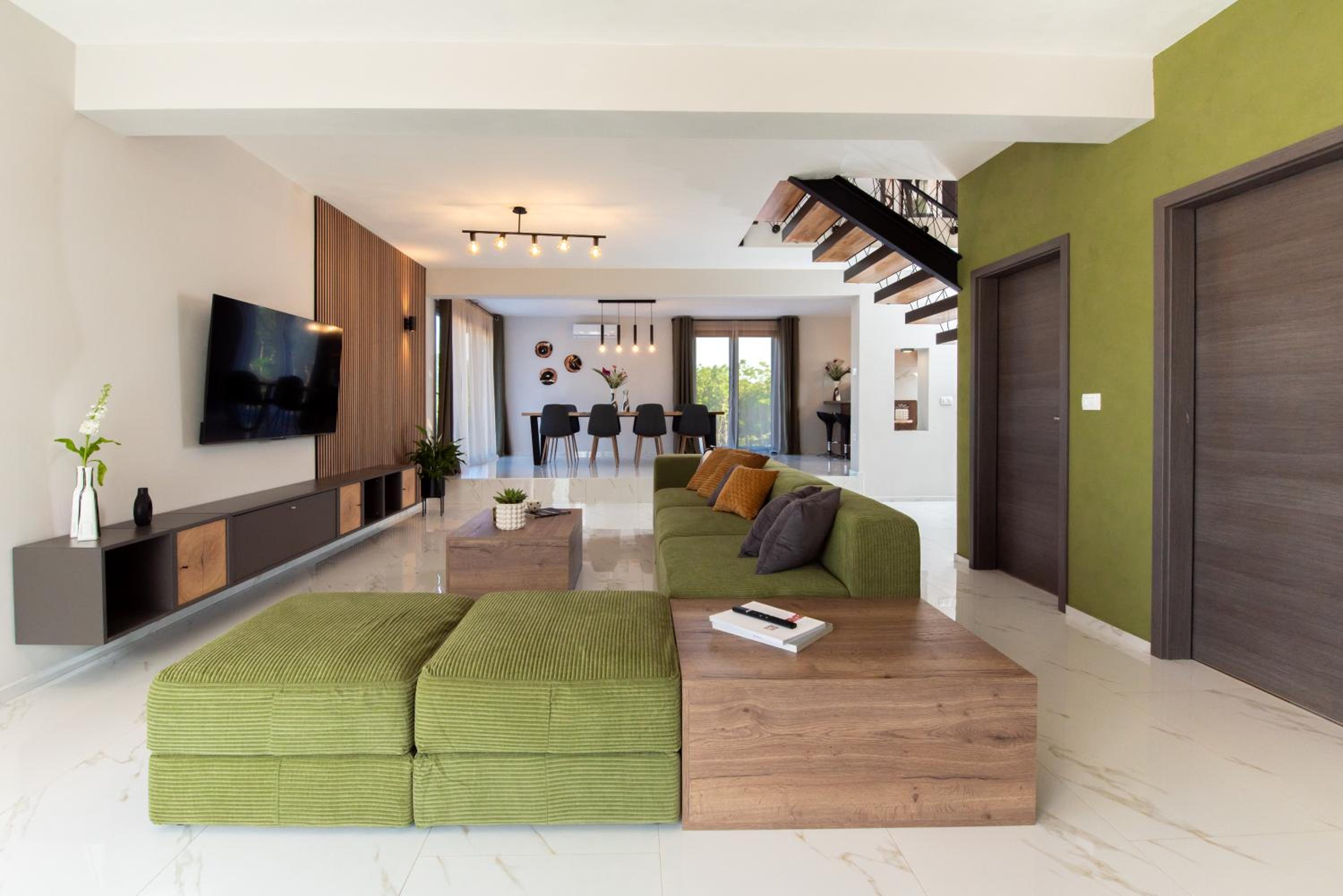 Villa photo 2