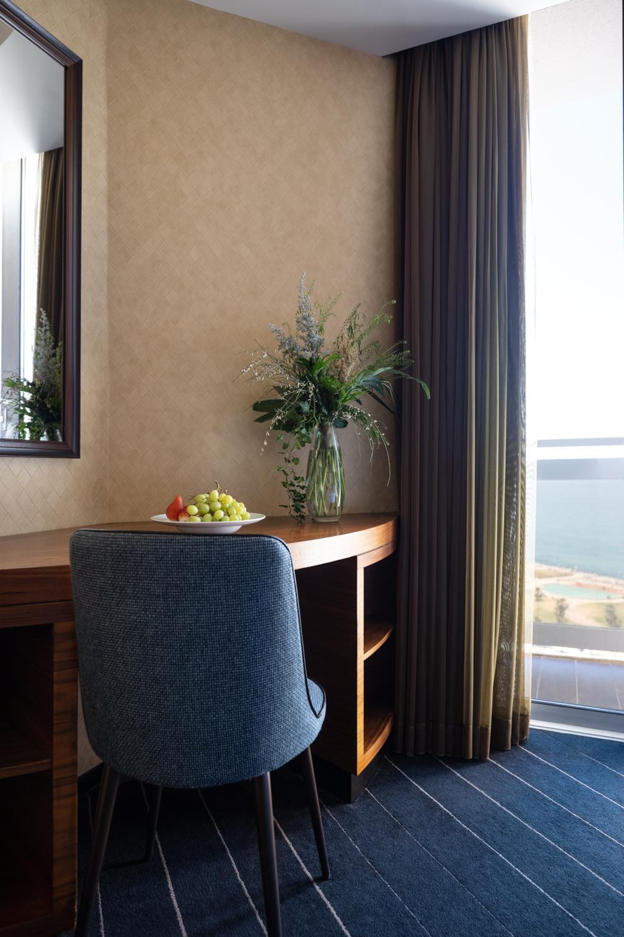 Executive Room - Photo 4