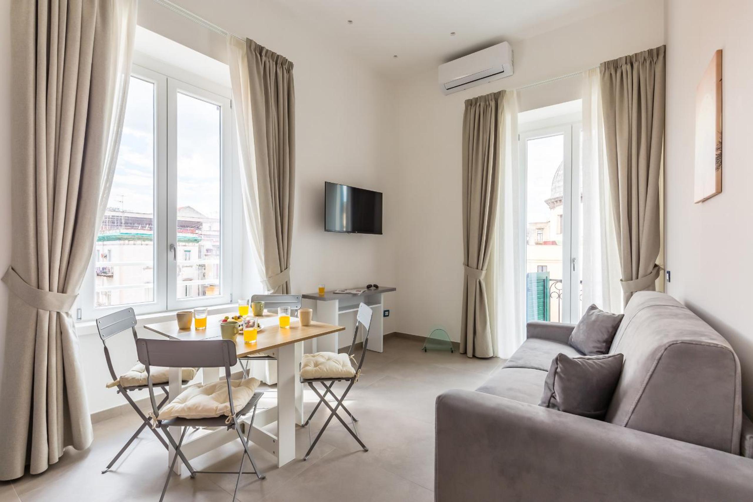 One-Bedroom Apartment