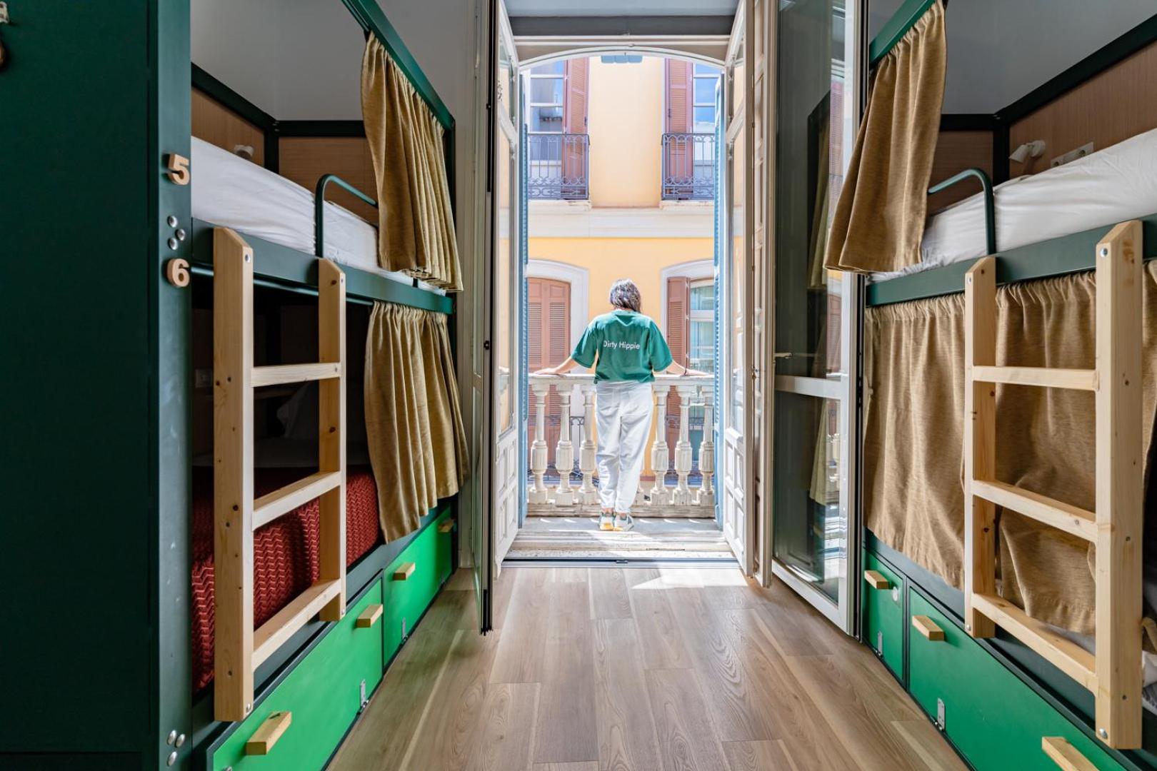 Bed in 8-Bed Mixed Dormitory Room