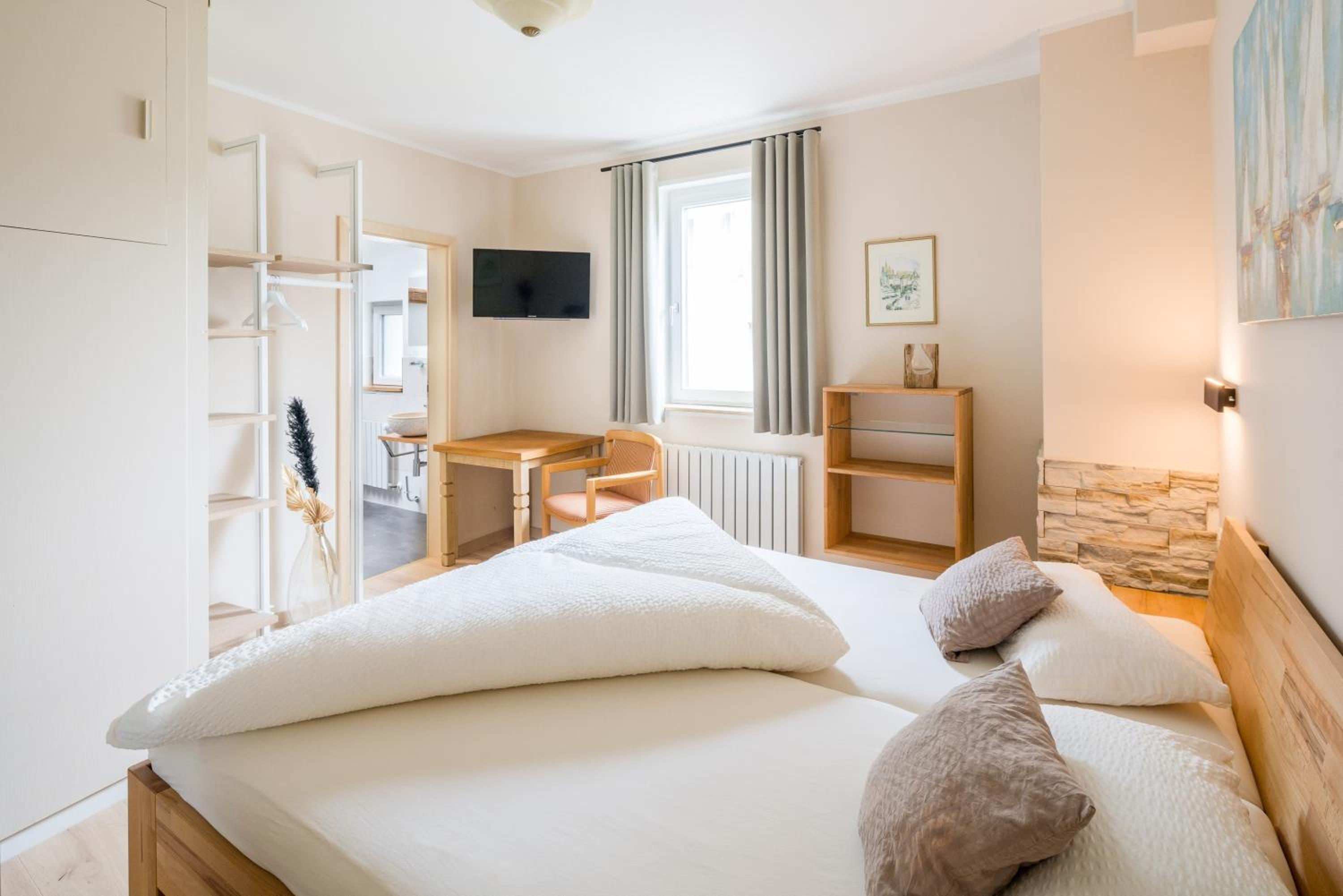 Standard Double Room photo 1