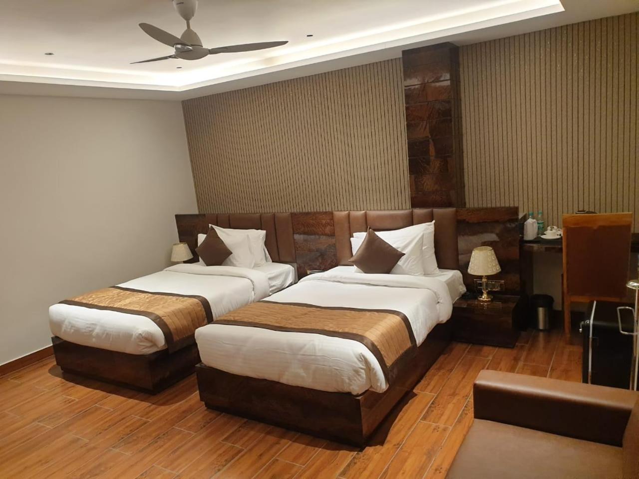 Large Twin Room photo 1