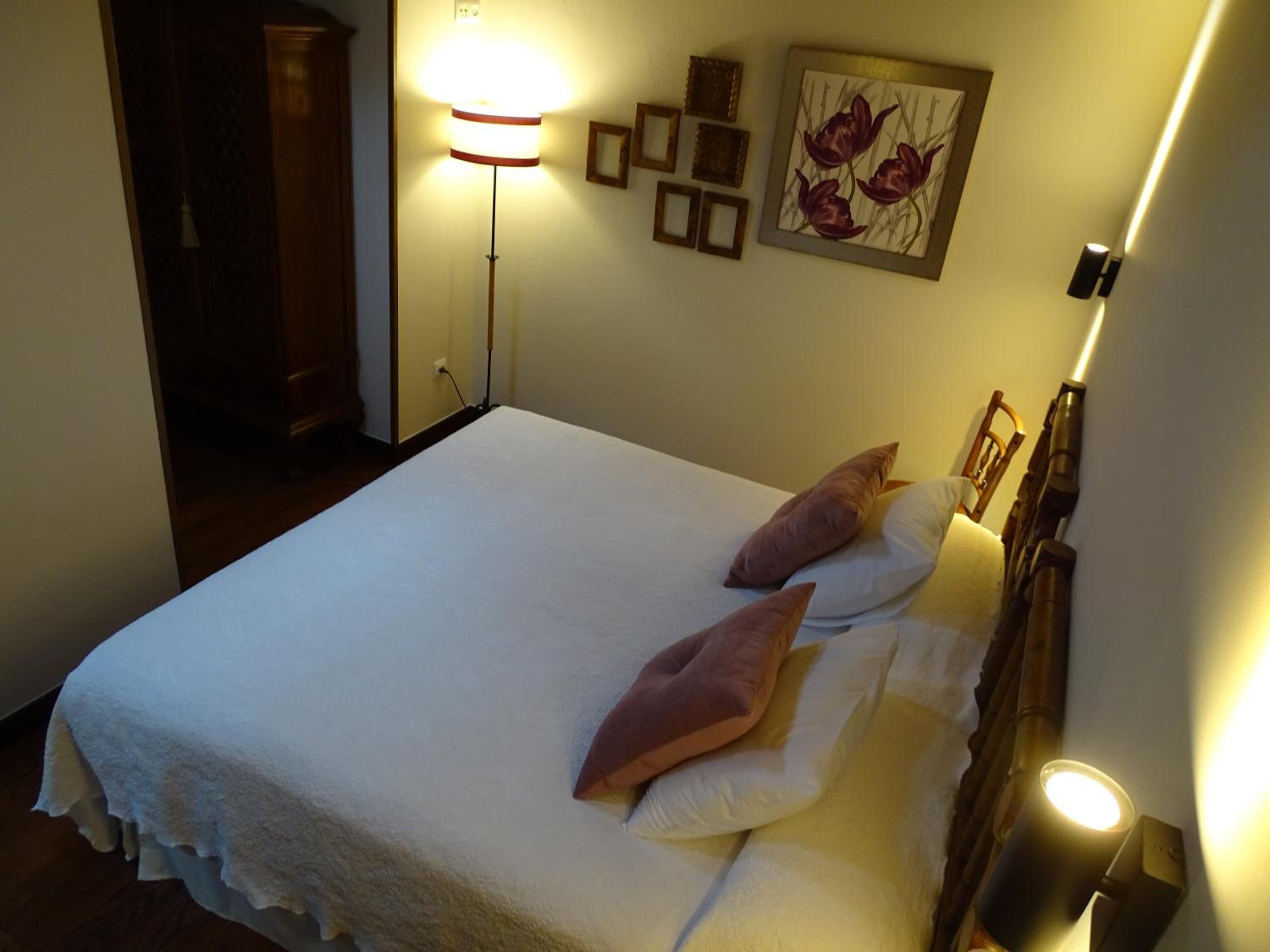 Standard King Room photo 2