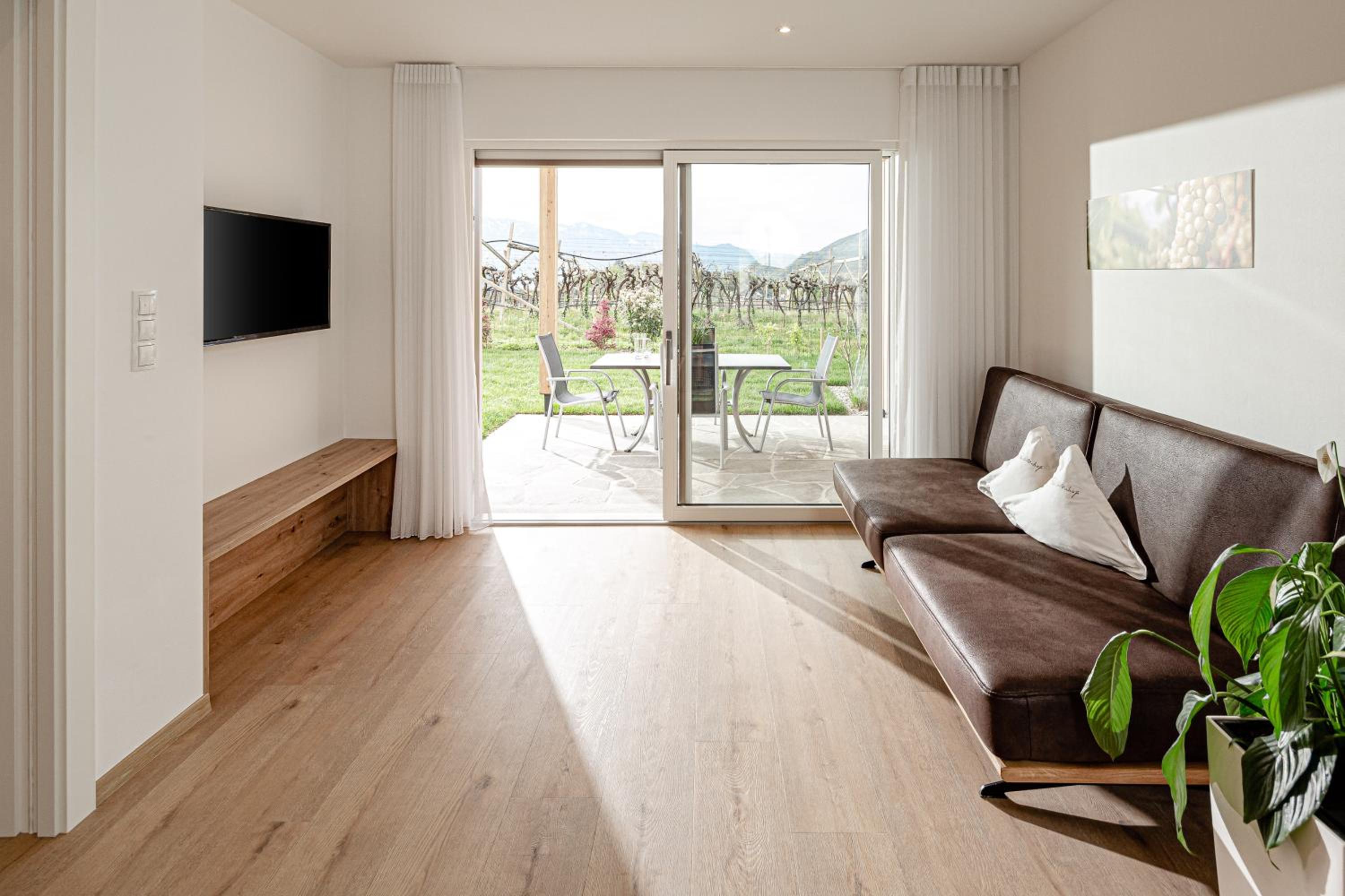 Two-Bedroom Apartment with Garden View photo 1