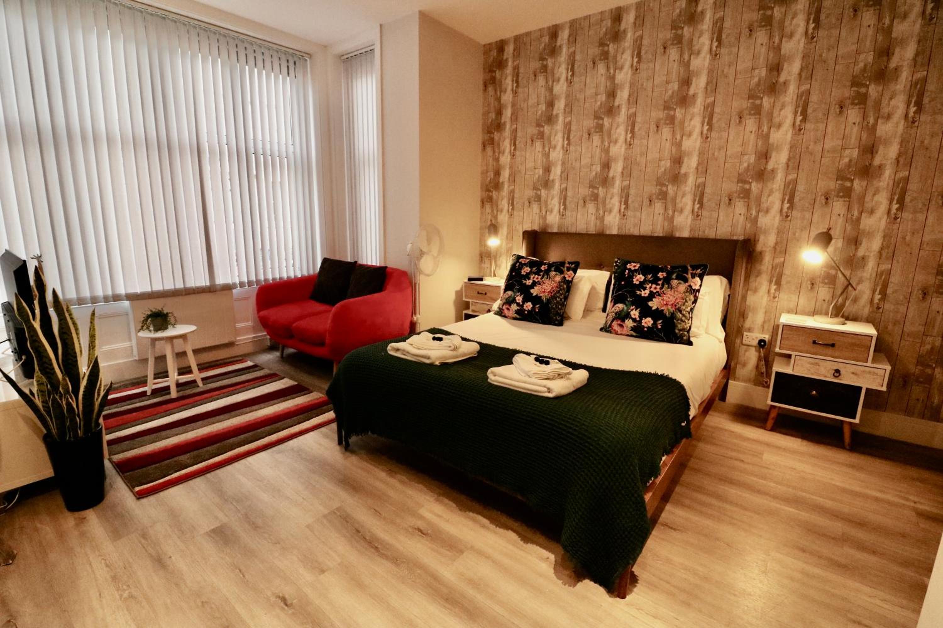 Studio Apartment photo 1