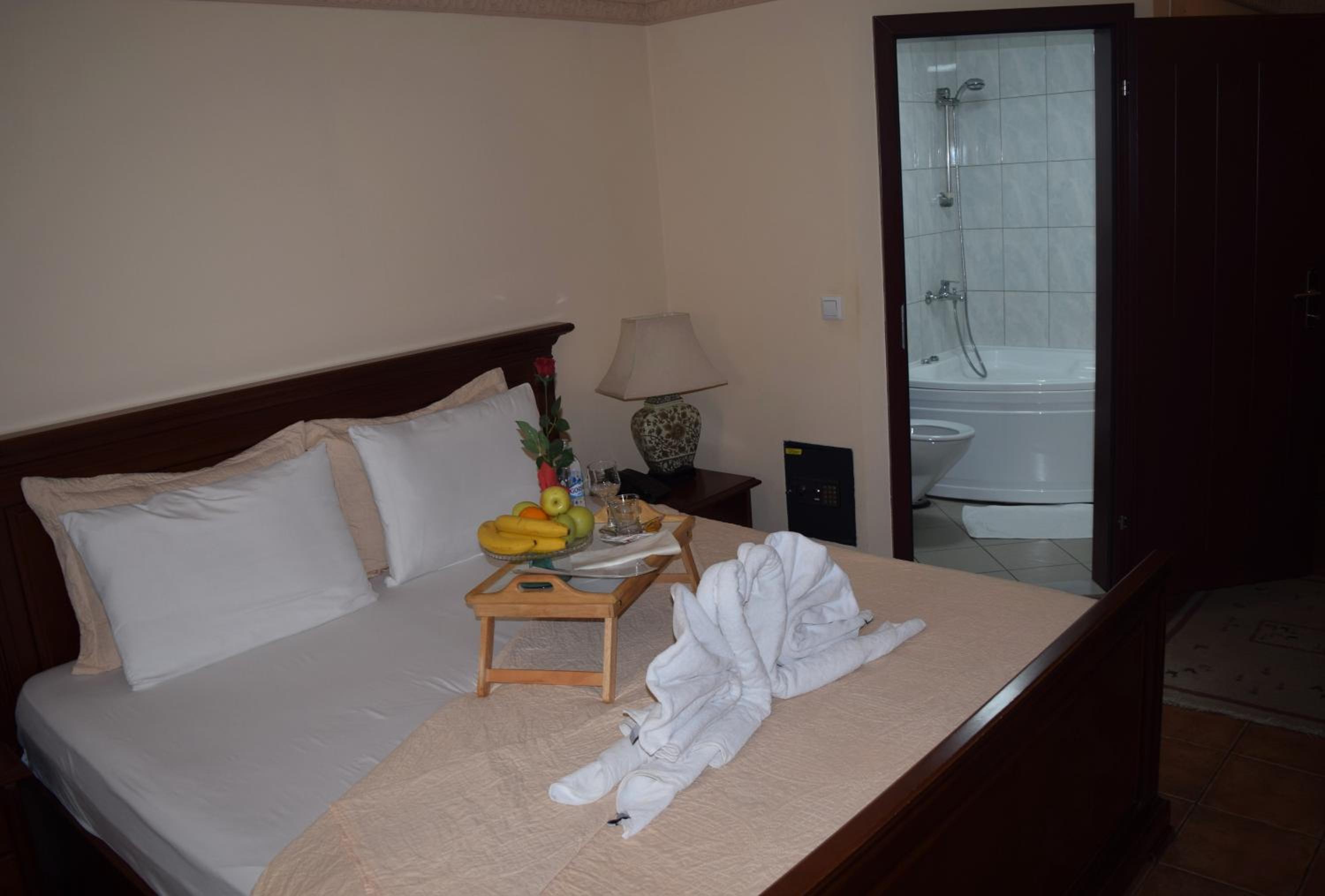 Large Double Room - Photo 25