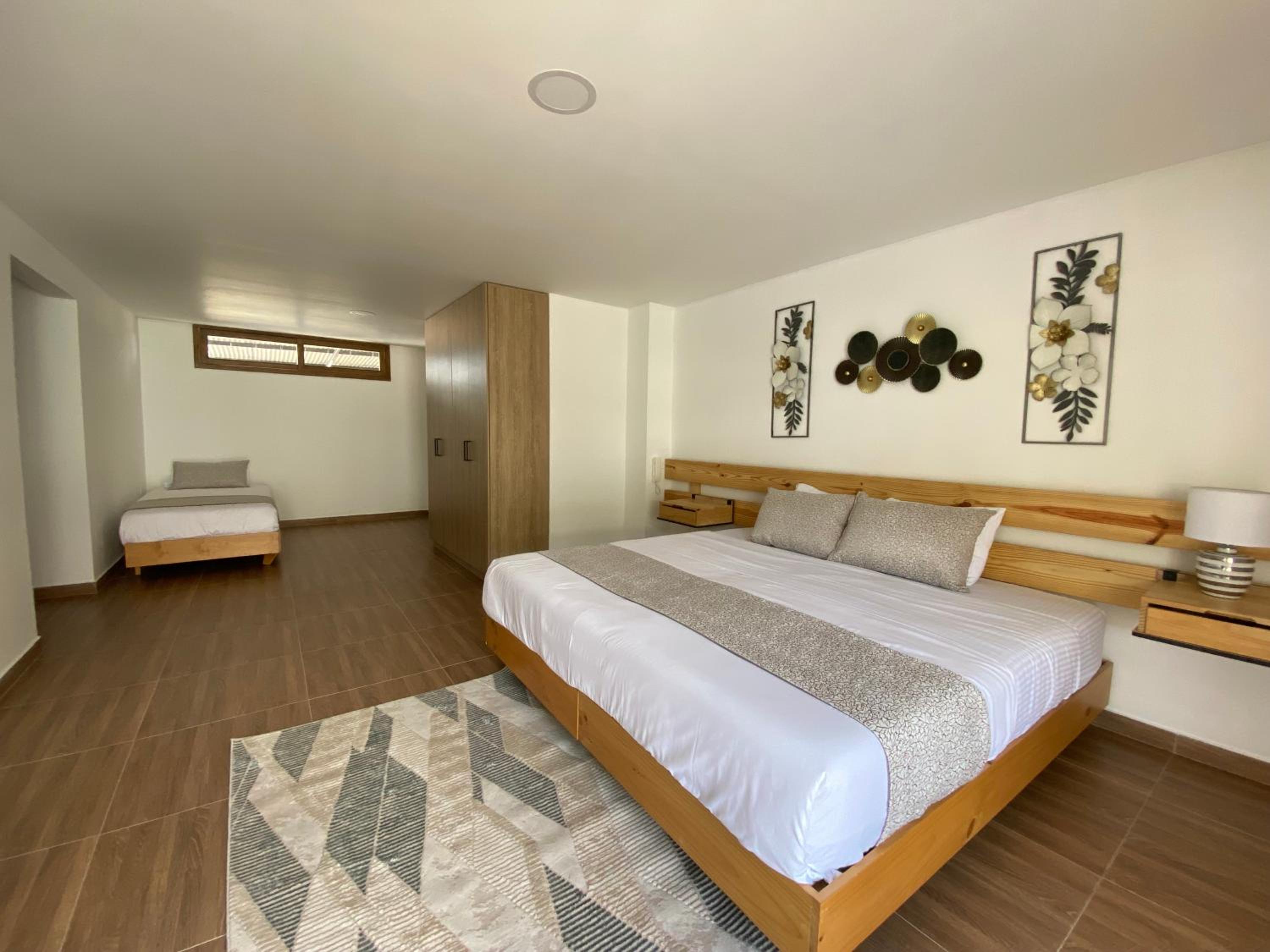 Deluxe Triple Room photo 2