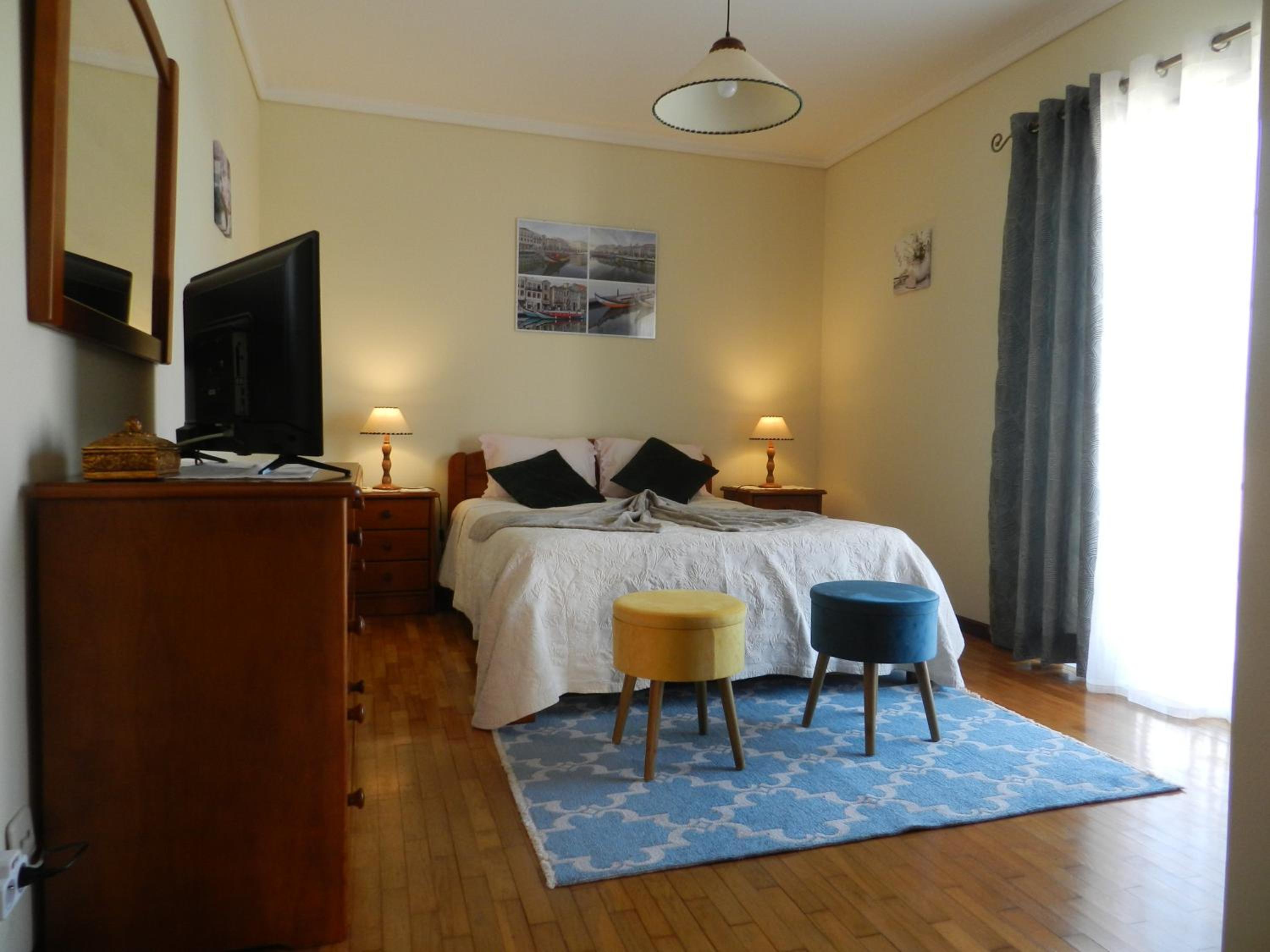 Standard Double Room with Shared Bathroom