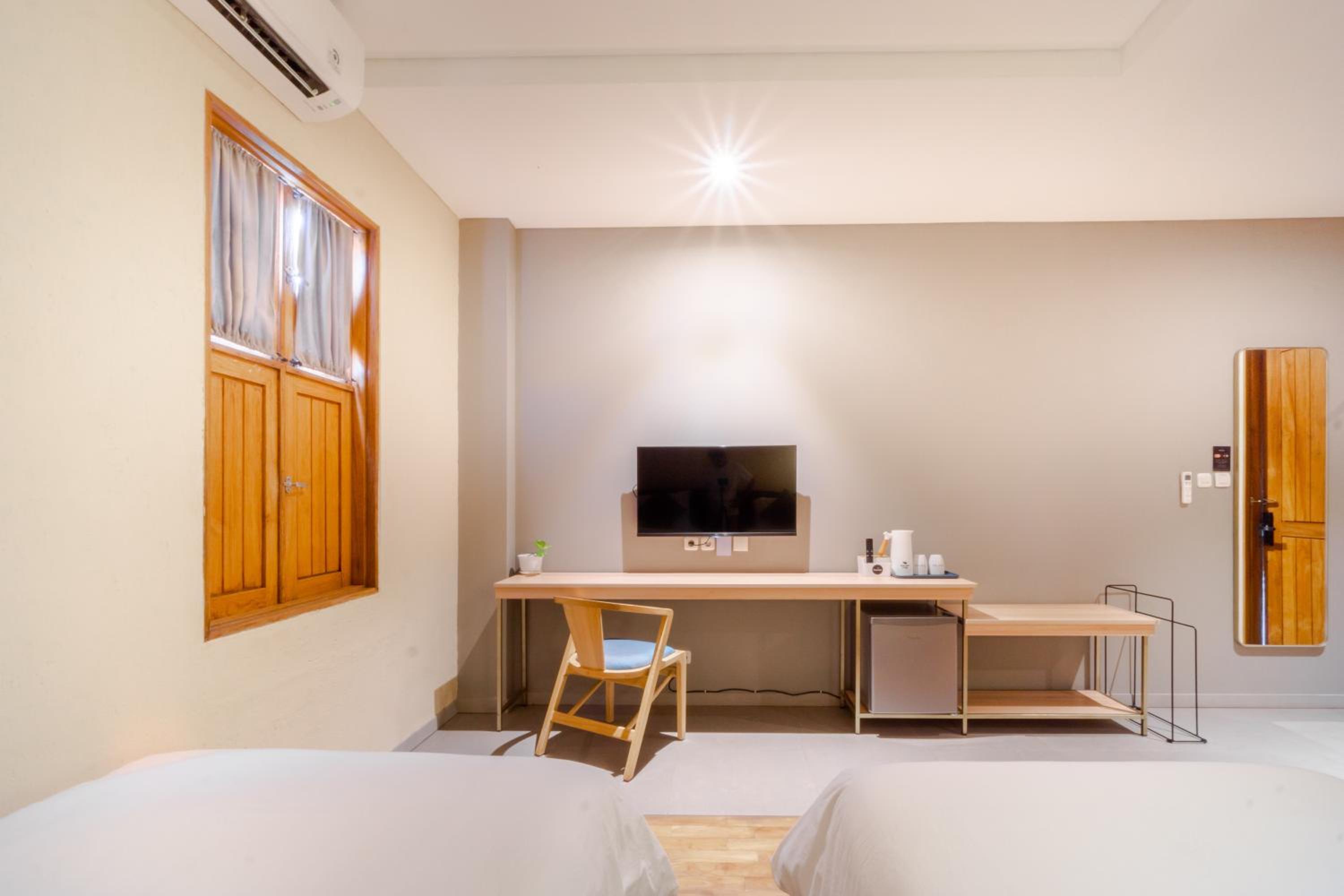 Standard Twin Room - Photo 1