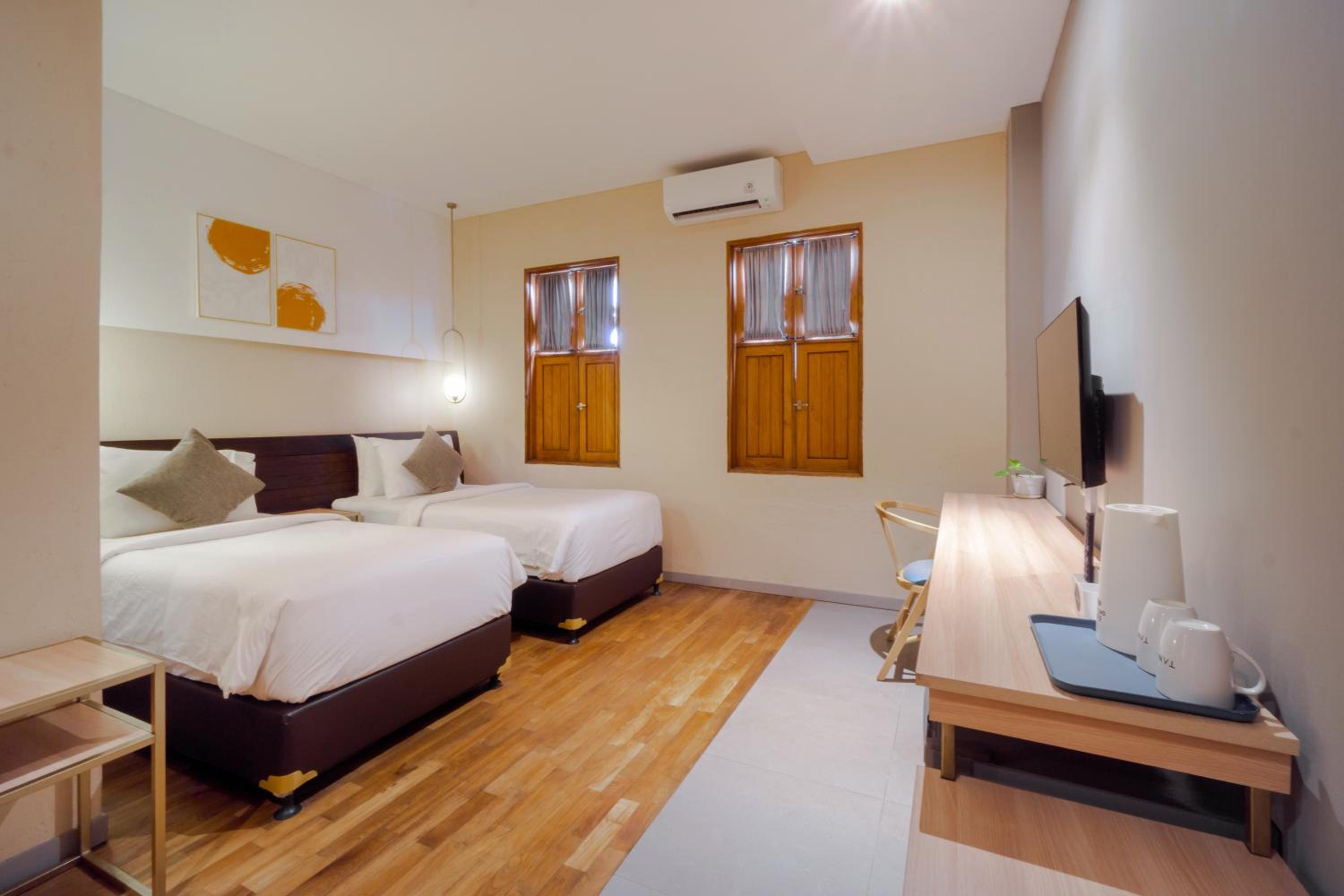 Standard Twin Room - Photo 3