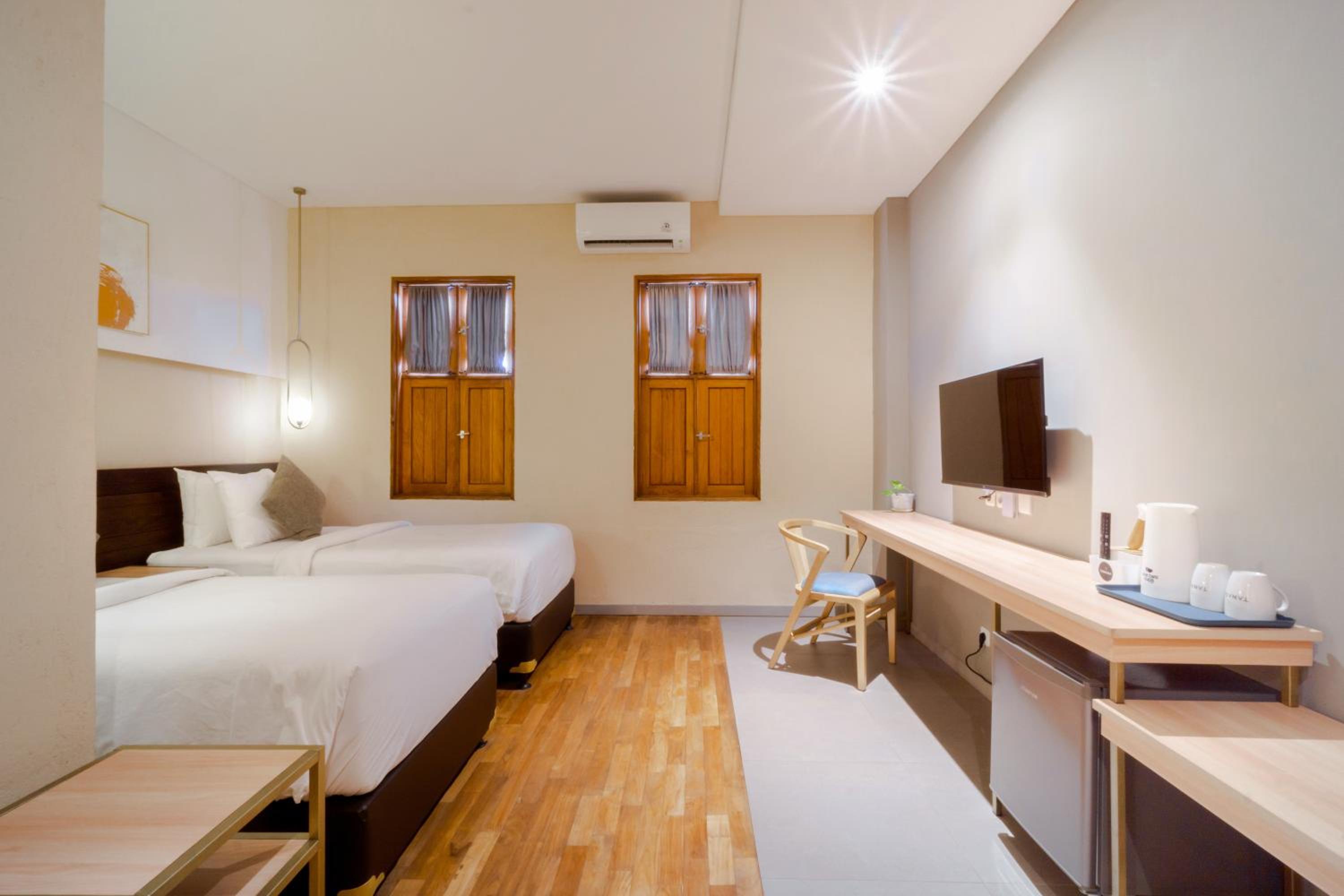 Standard Twin Room - Photo 19
